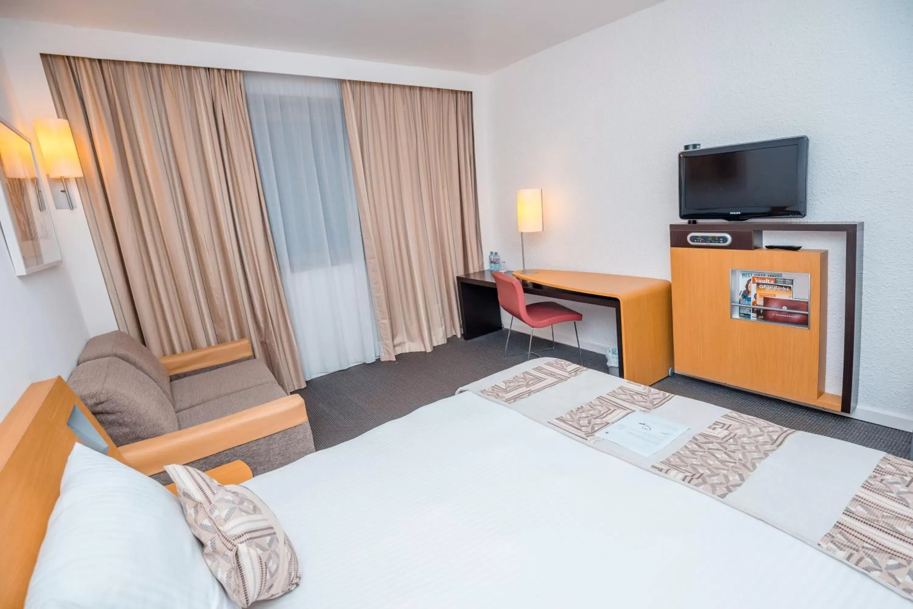 Standard Queen Room - single occupancy in Accra City Hotel Standard Queen Room - single occupancy in Accra City Hotel