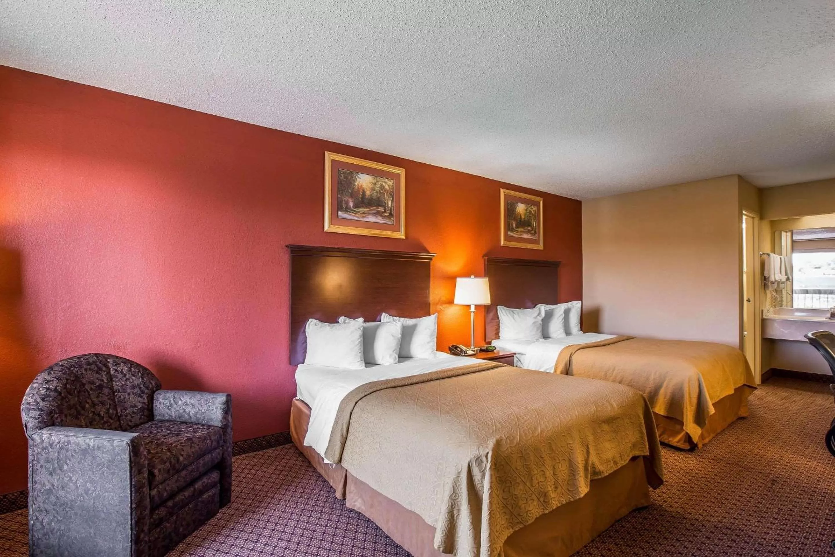 Photo of the whole room, Bed in Quality Inn Gaffney I-85