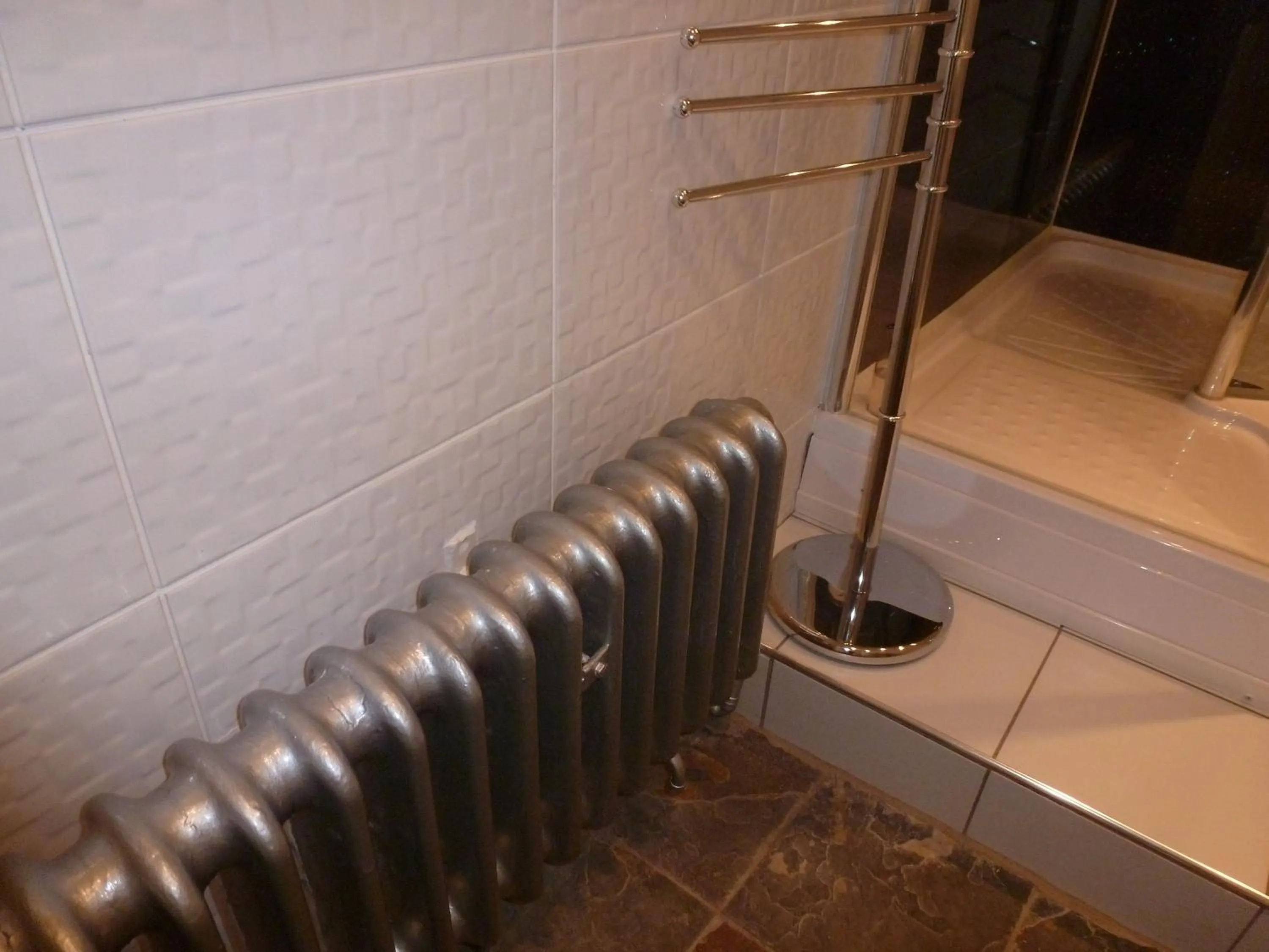 Bathroom in Hedgefield House