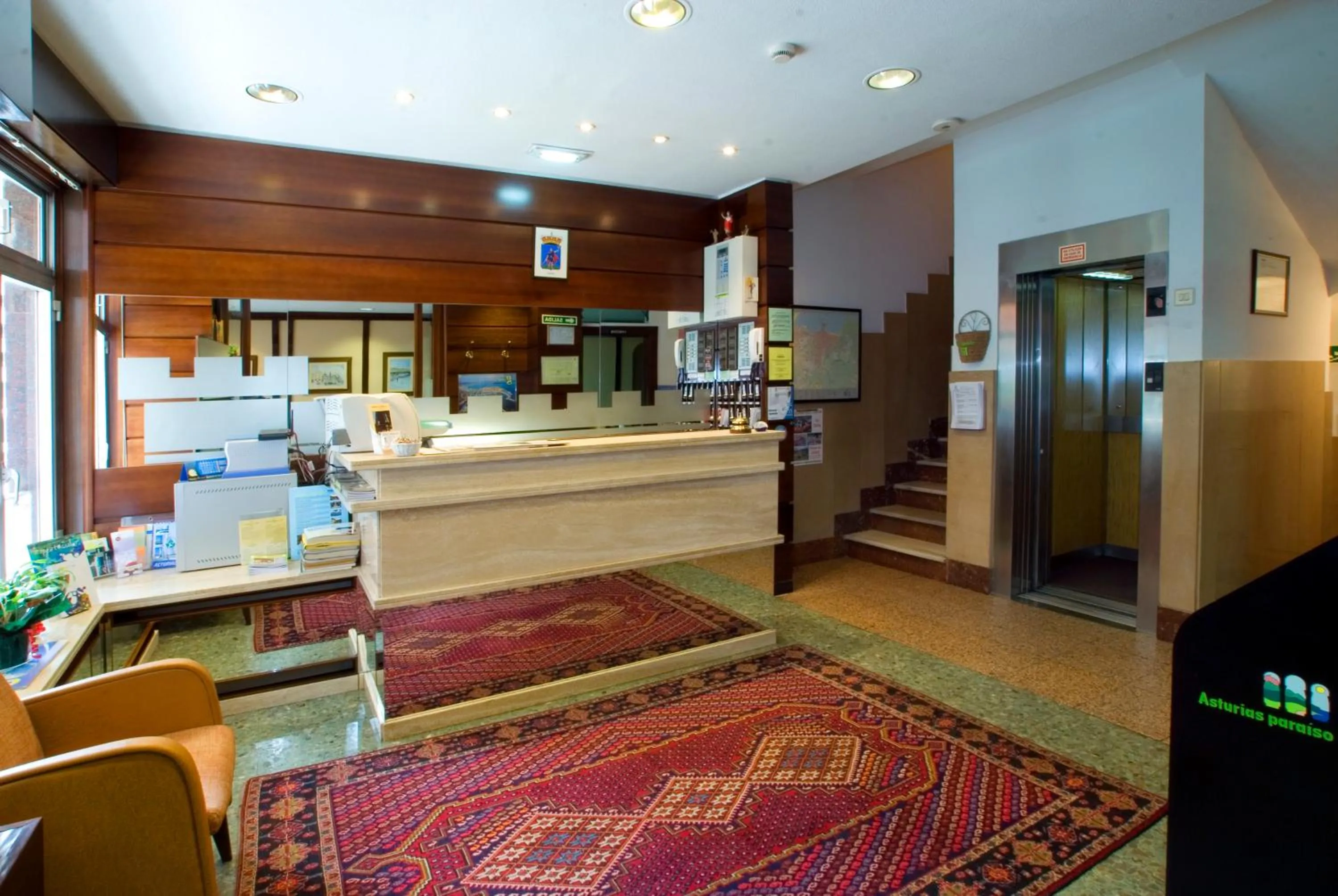 Lobby or reception in Hotel Castilla