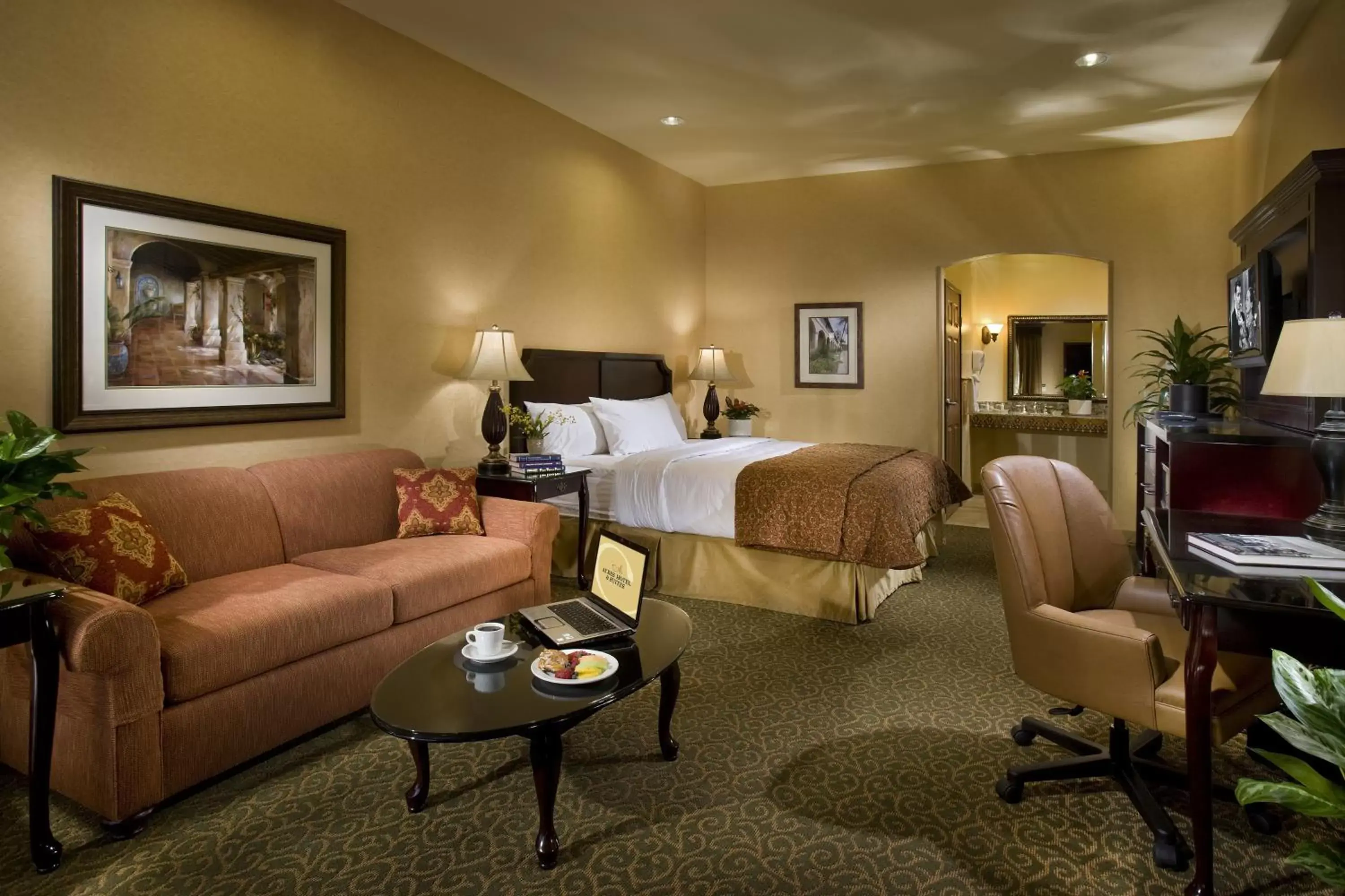 King Room - Disability Access in Ayres Hotel Redlands King Room - Disability Access in Ayres Hotel Redlands