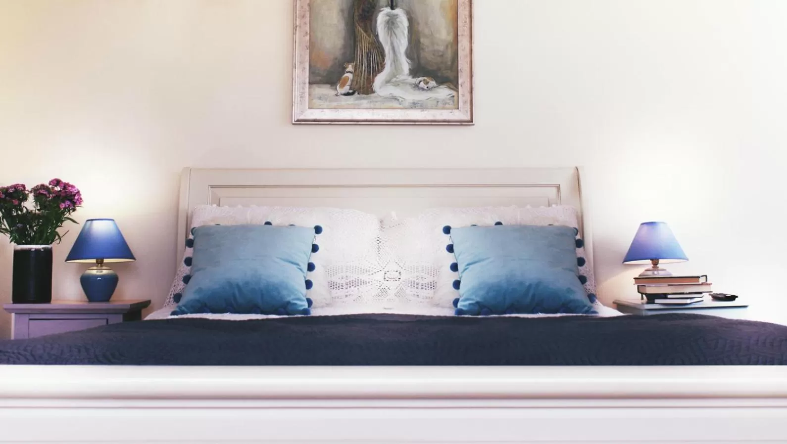 Bed in Beaufort House Accomodation