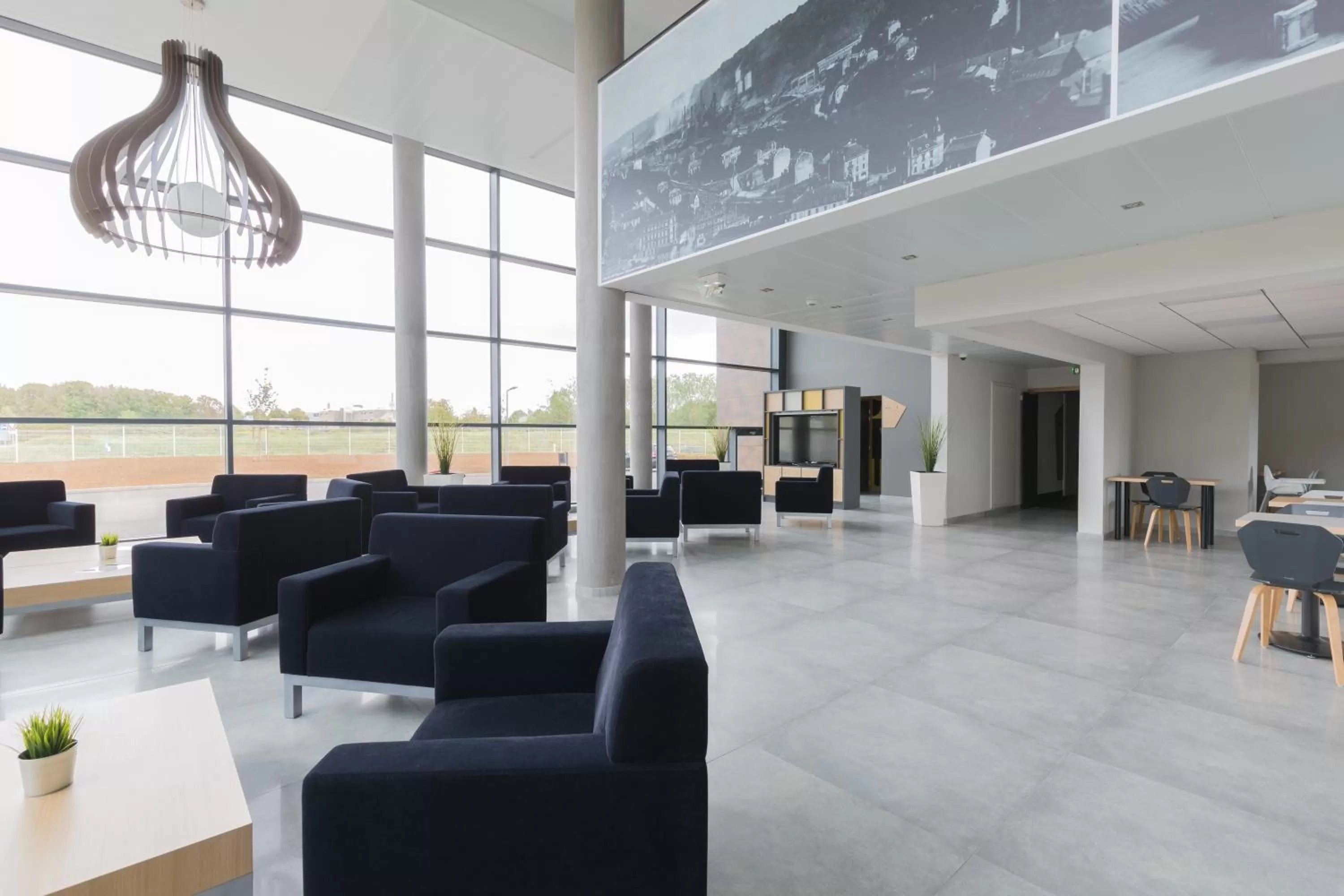 Communal lounge/ TV room in B&B HOTEL Longwy Porte du Luxembourg