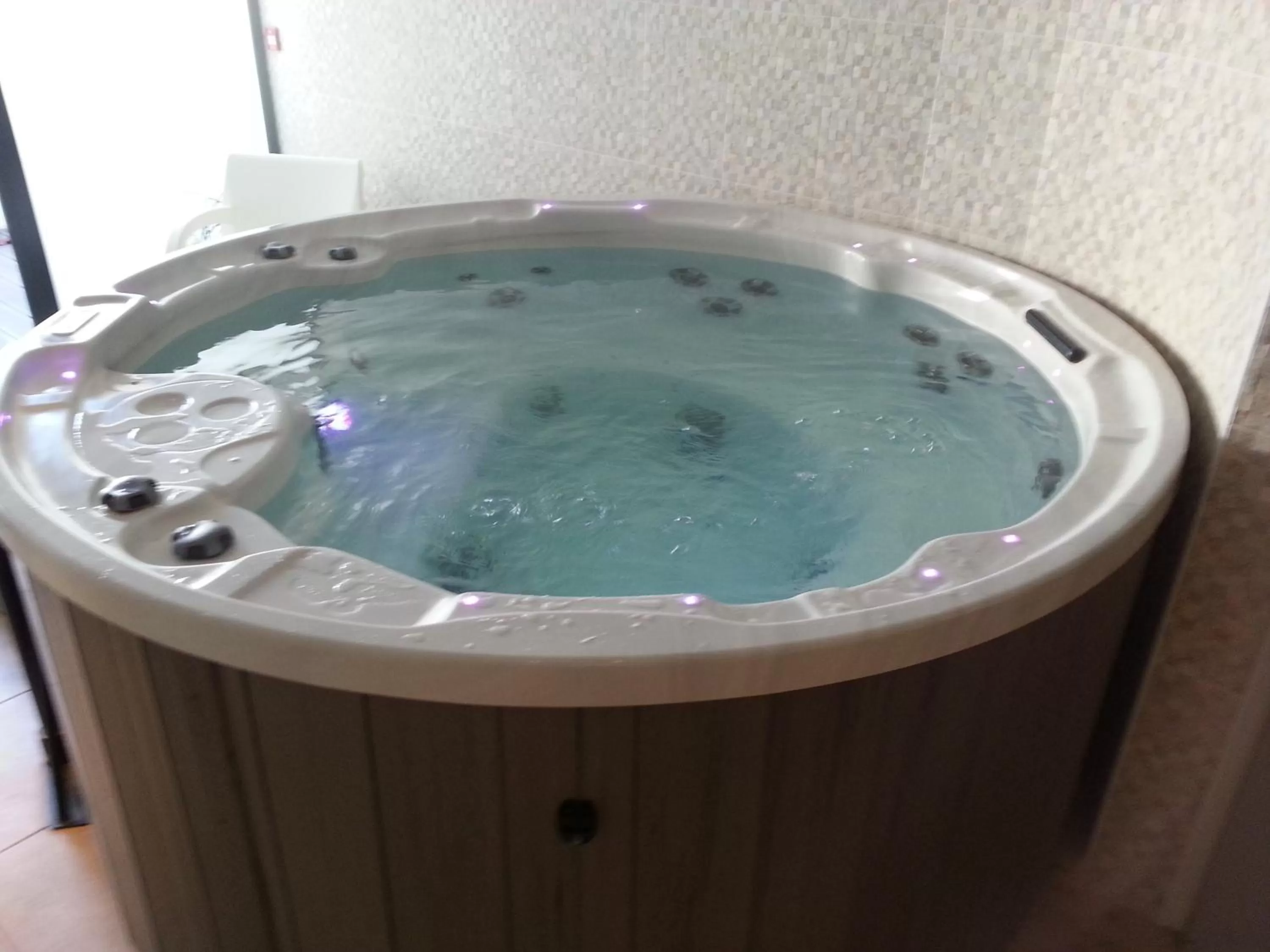 Hot Tub in ibis Styles Quiberon Centre