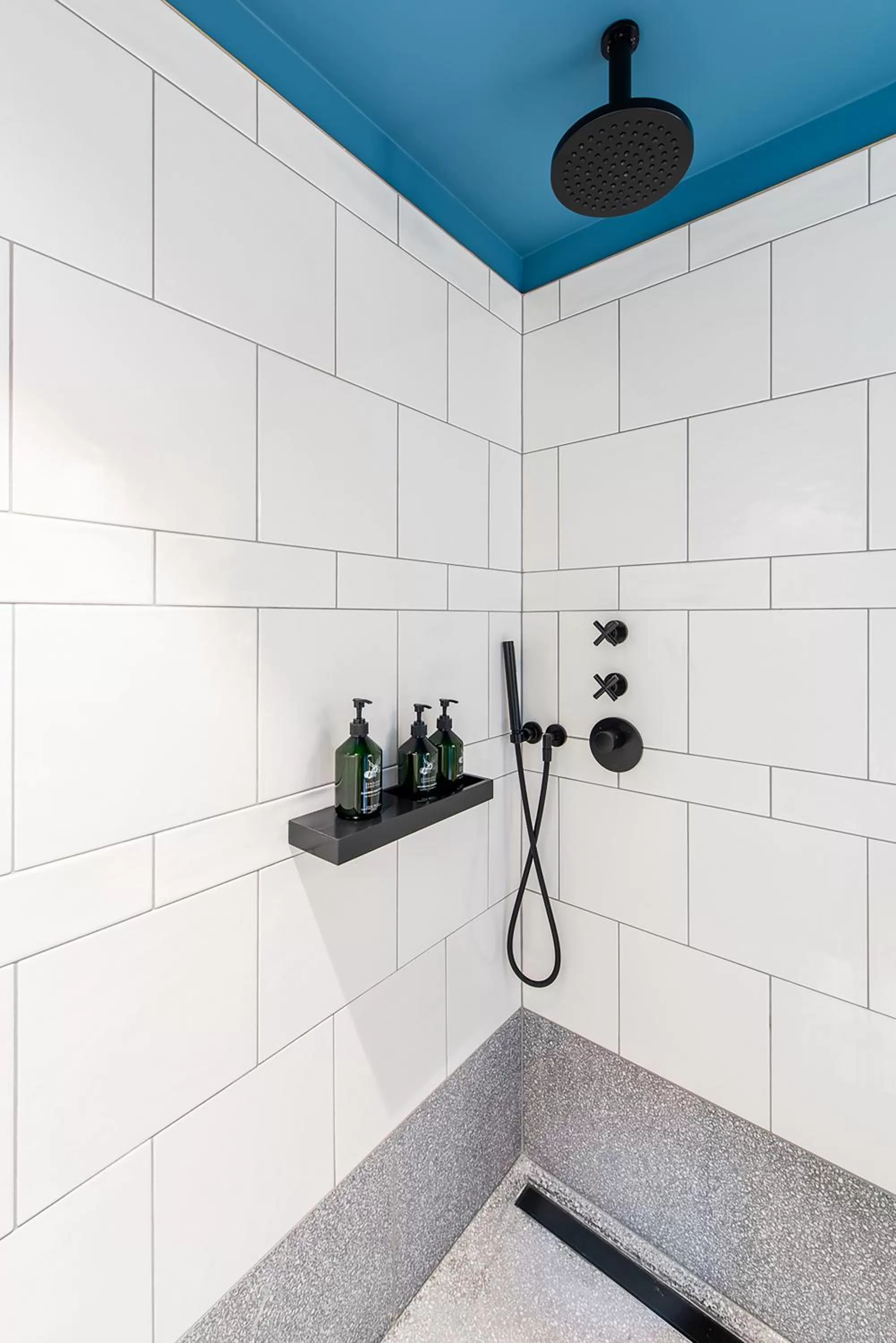 Bathroom in Maximilian Hotel