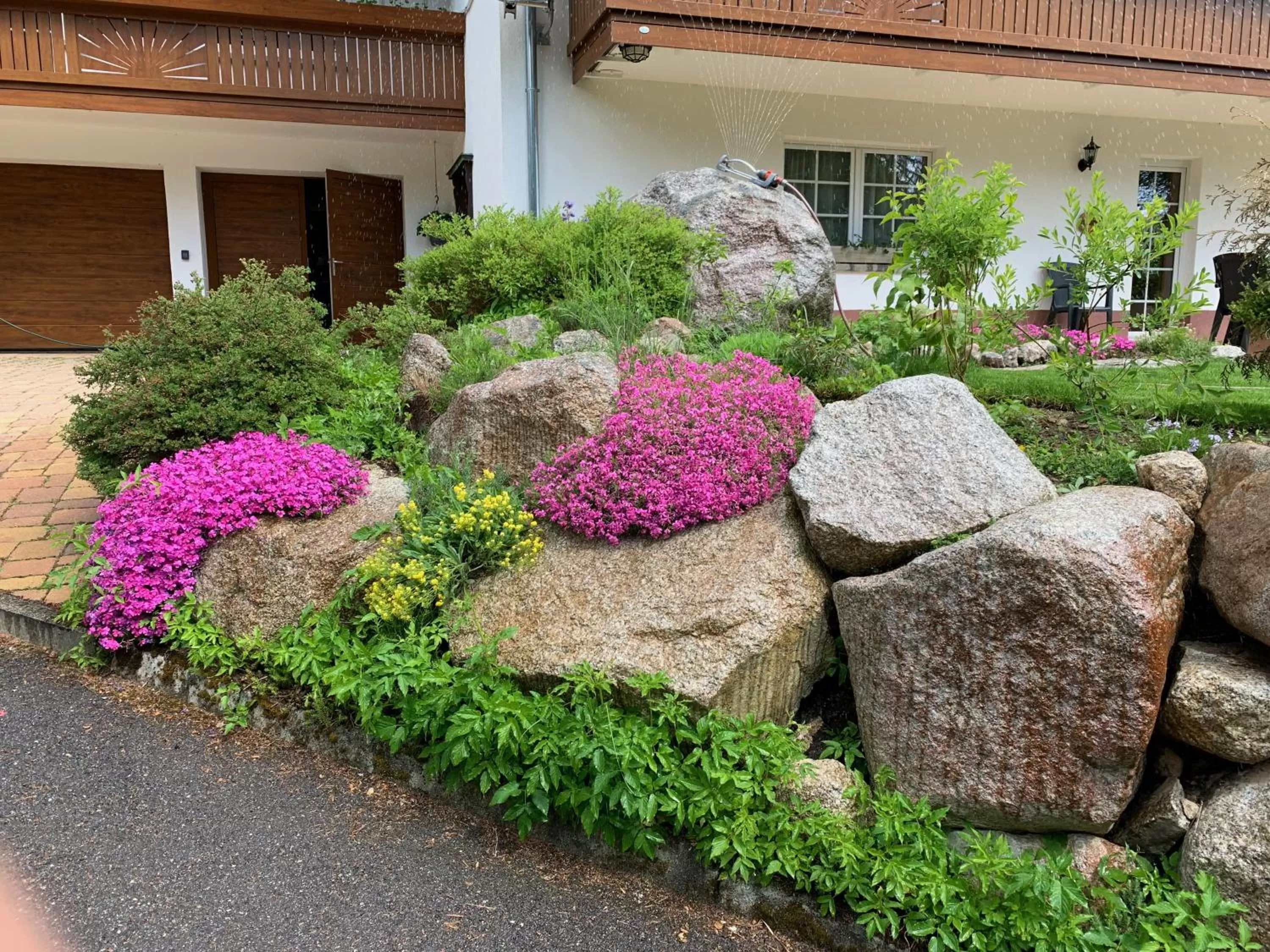 Property building in Haus Sonneck