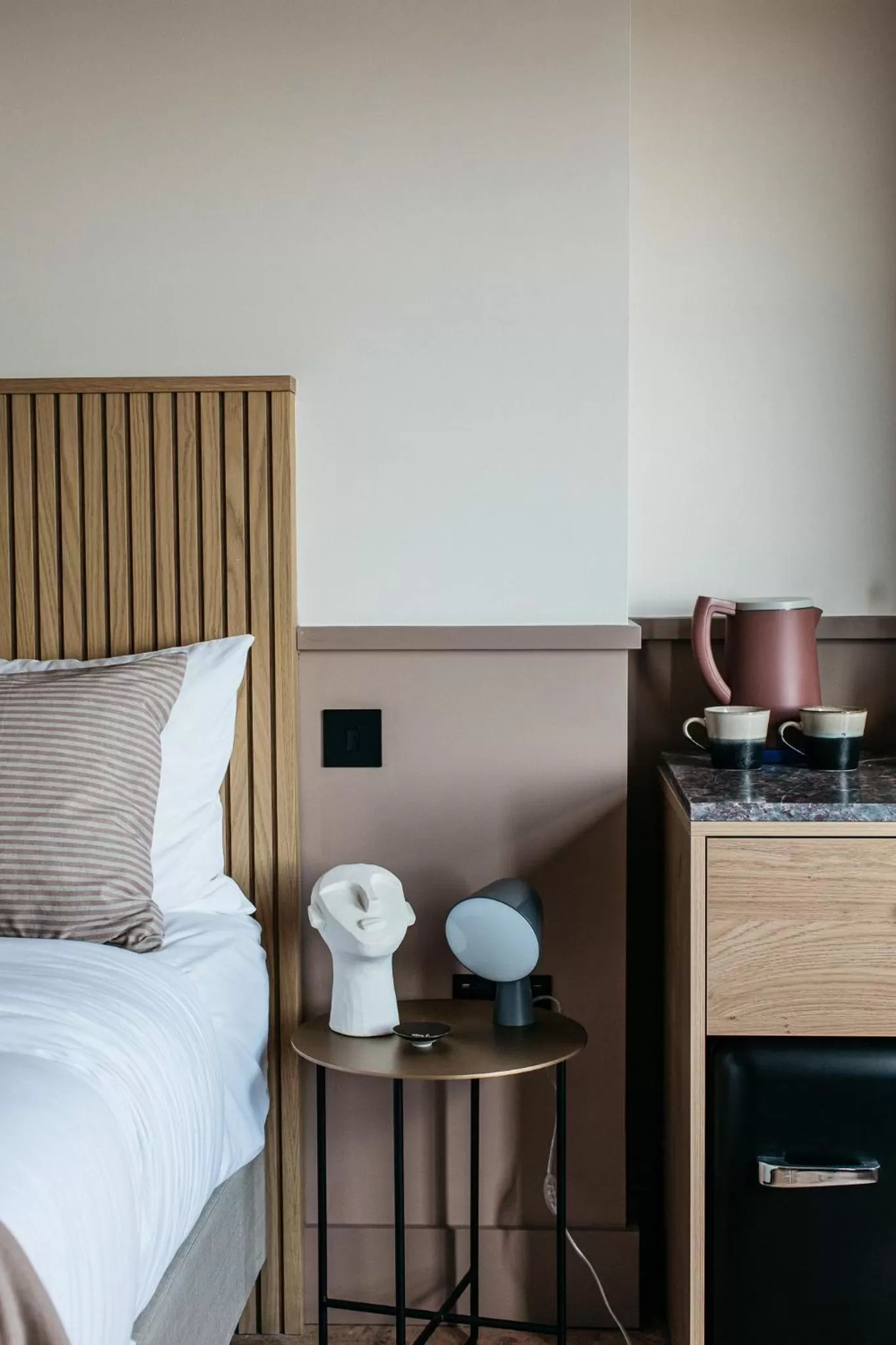 Bedroom, Bed in Port Hotel