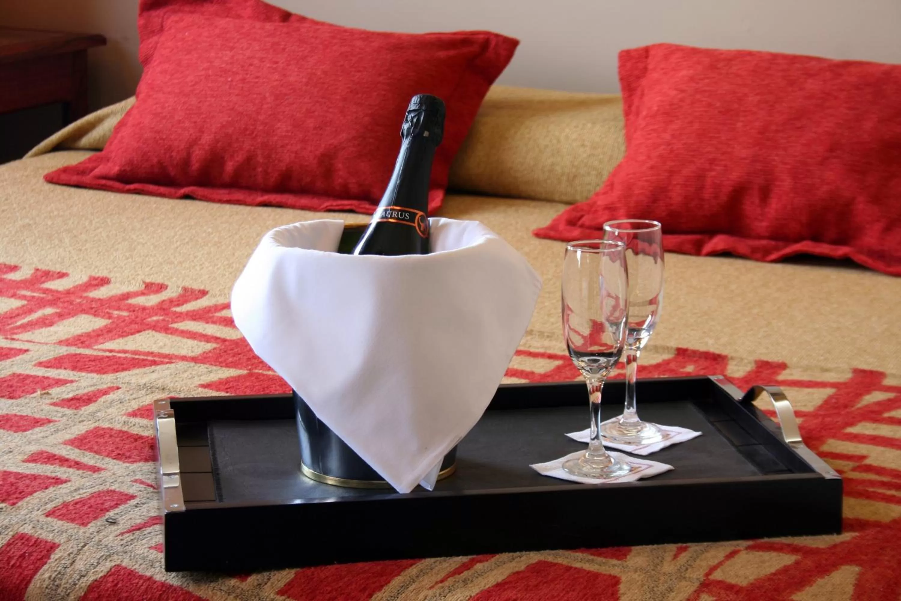 Drinks, Bed in Hosteria Posta Sur