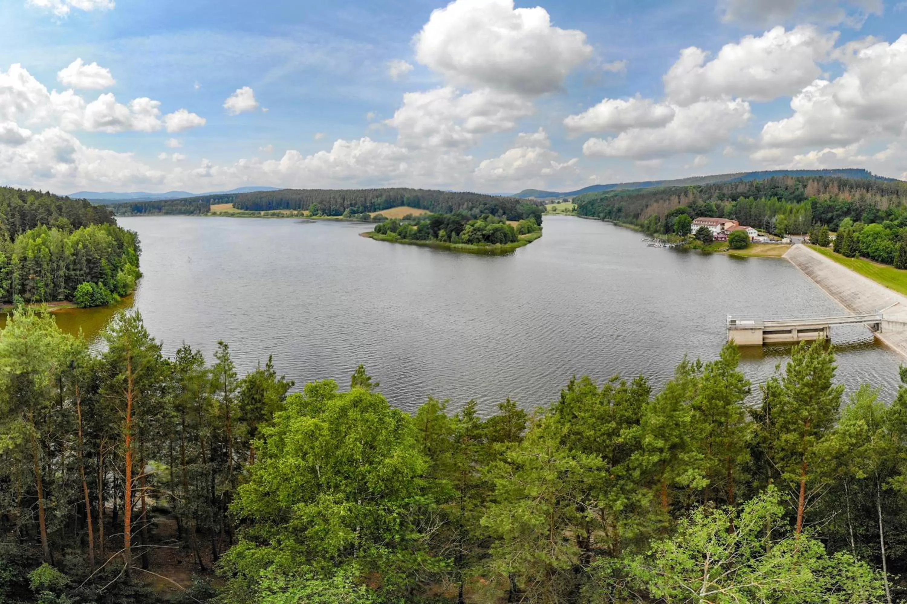 Property building, River View in Riverdam