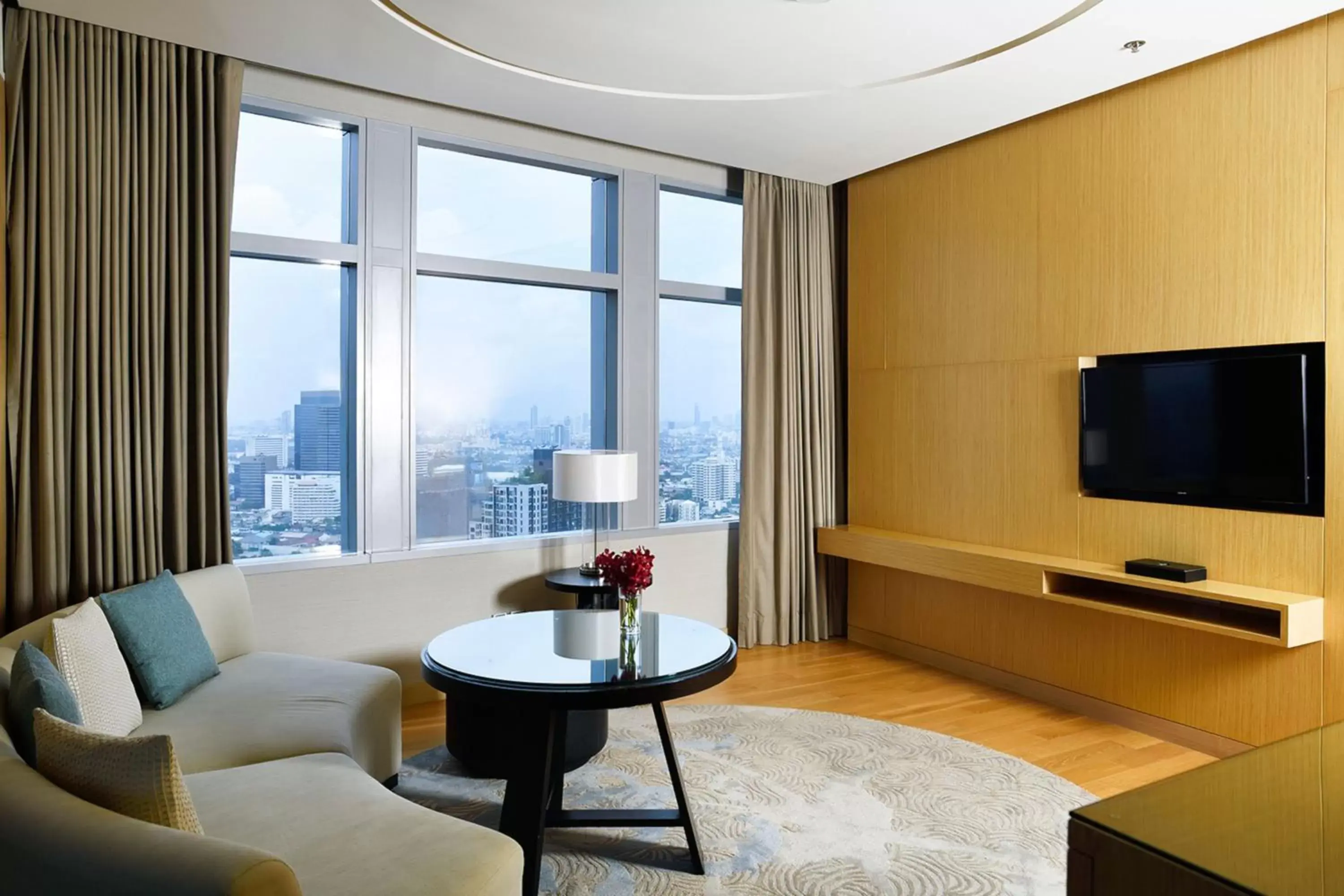 Executive King Suite - Executive Lounge Access in Bangkok Marriott Hotel Sukhumvit Executive King Suite - Executive Lounge Access in Bangkok Marriott Hotel Sukhumvit