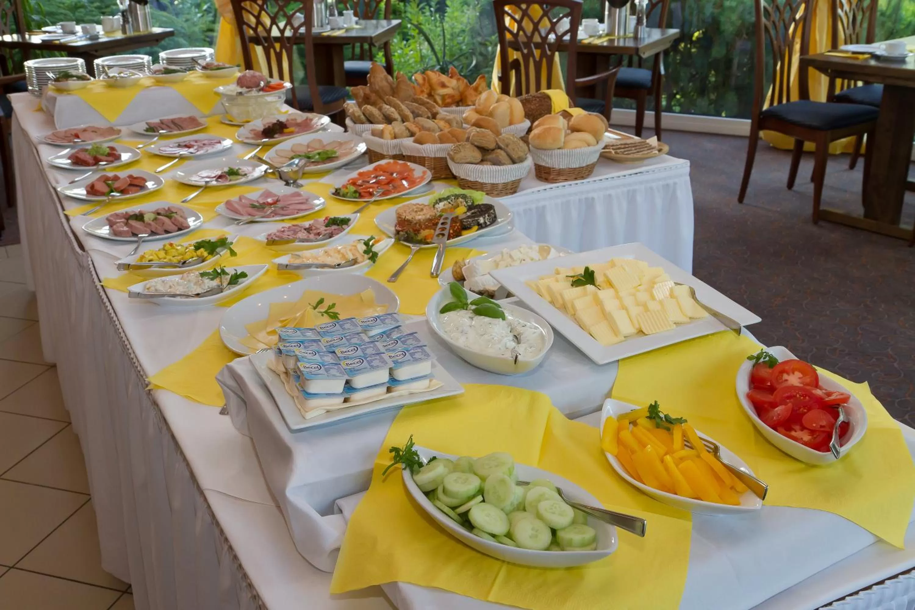 Buffet breakfast in Hotel-Marks-Garni