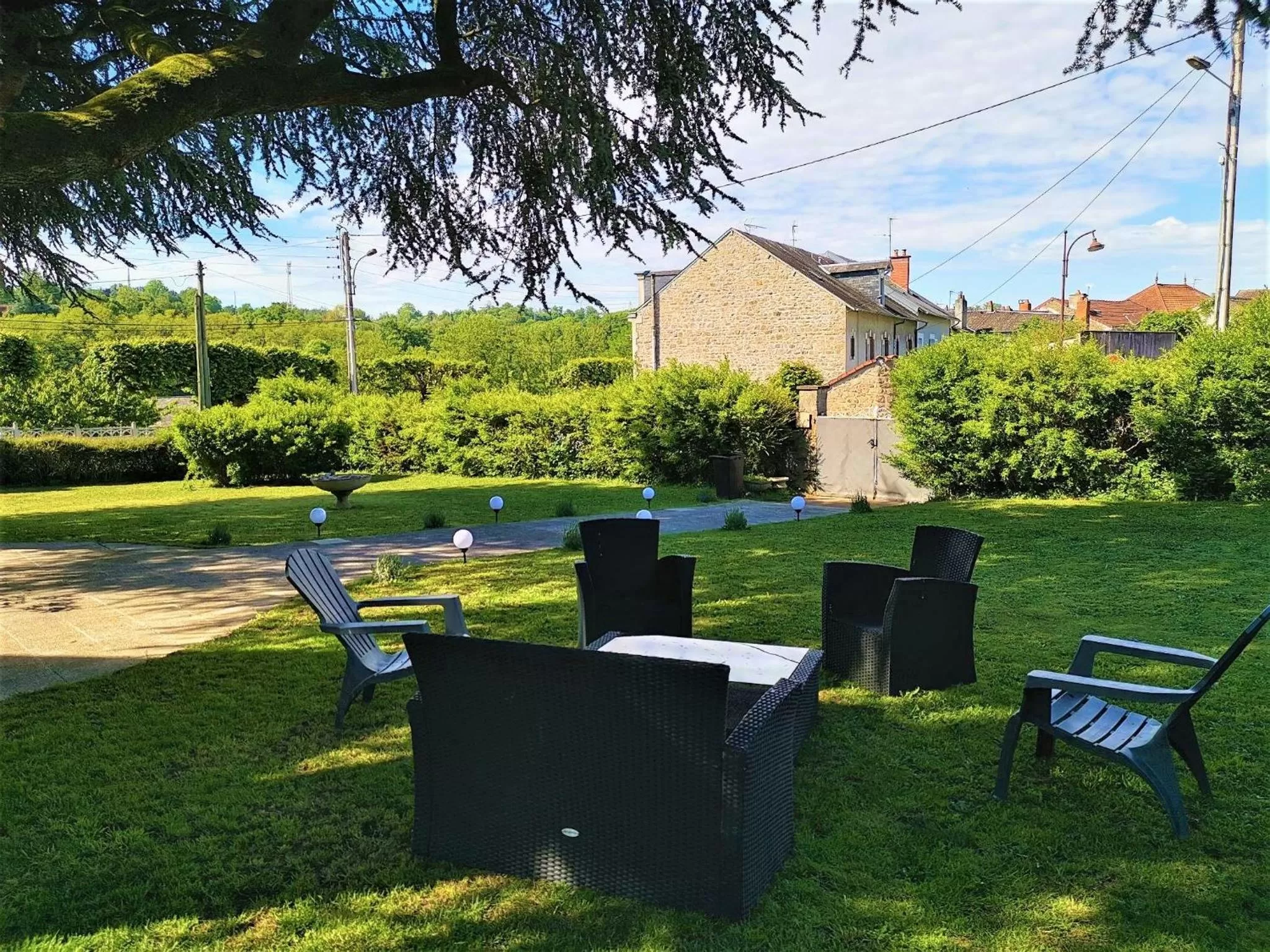 Property building in Chambres d'hôtes La Maison Blanche