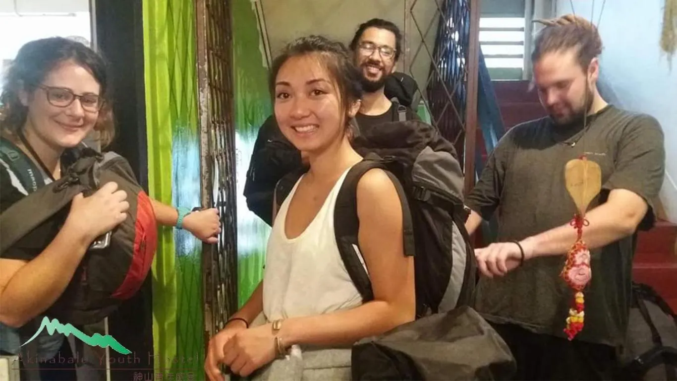 People in Akinabalu Youth Hostel