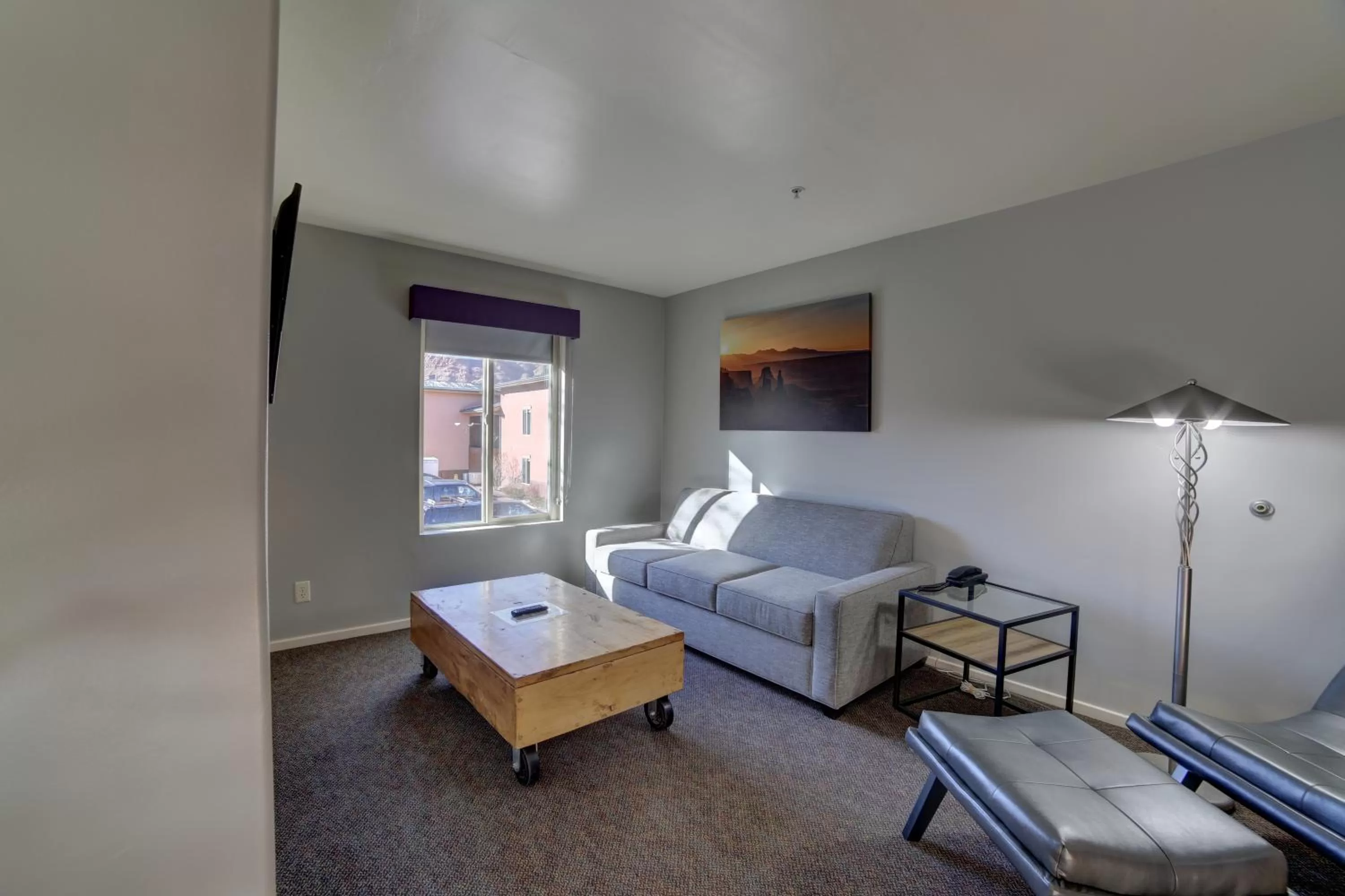 Living room, Bed in The Gonzo Inn