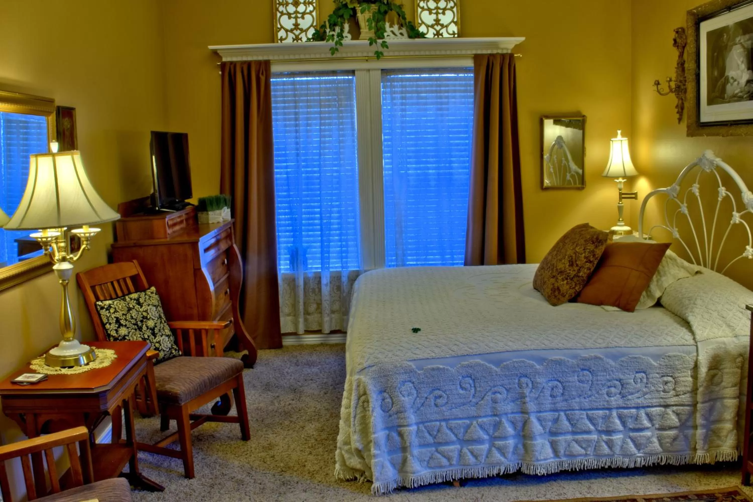 Suite in Big Yellow Inn