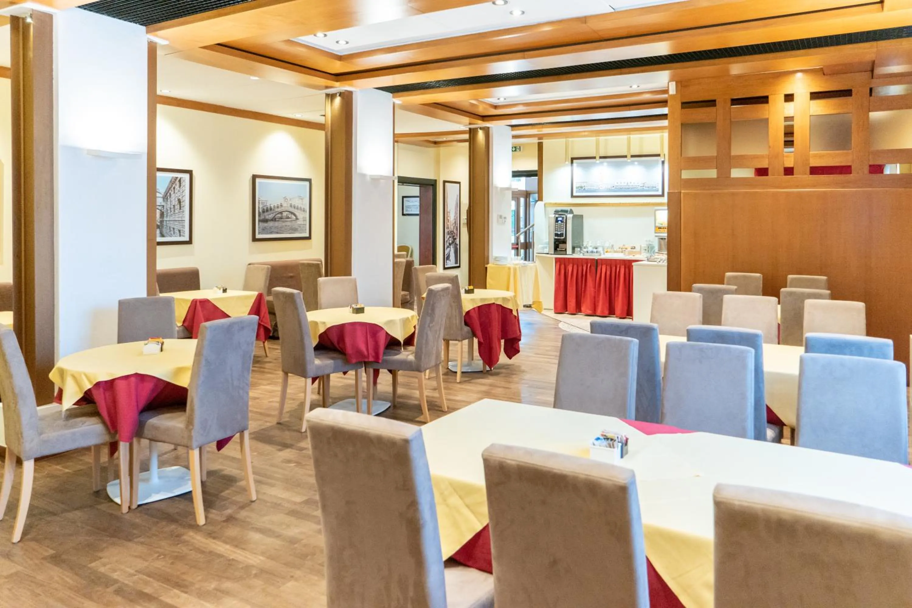 Lobby or reception in Hotel Autoespresso Venice - Atika & Atif