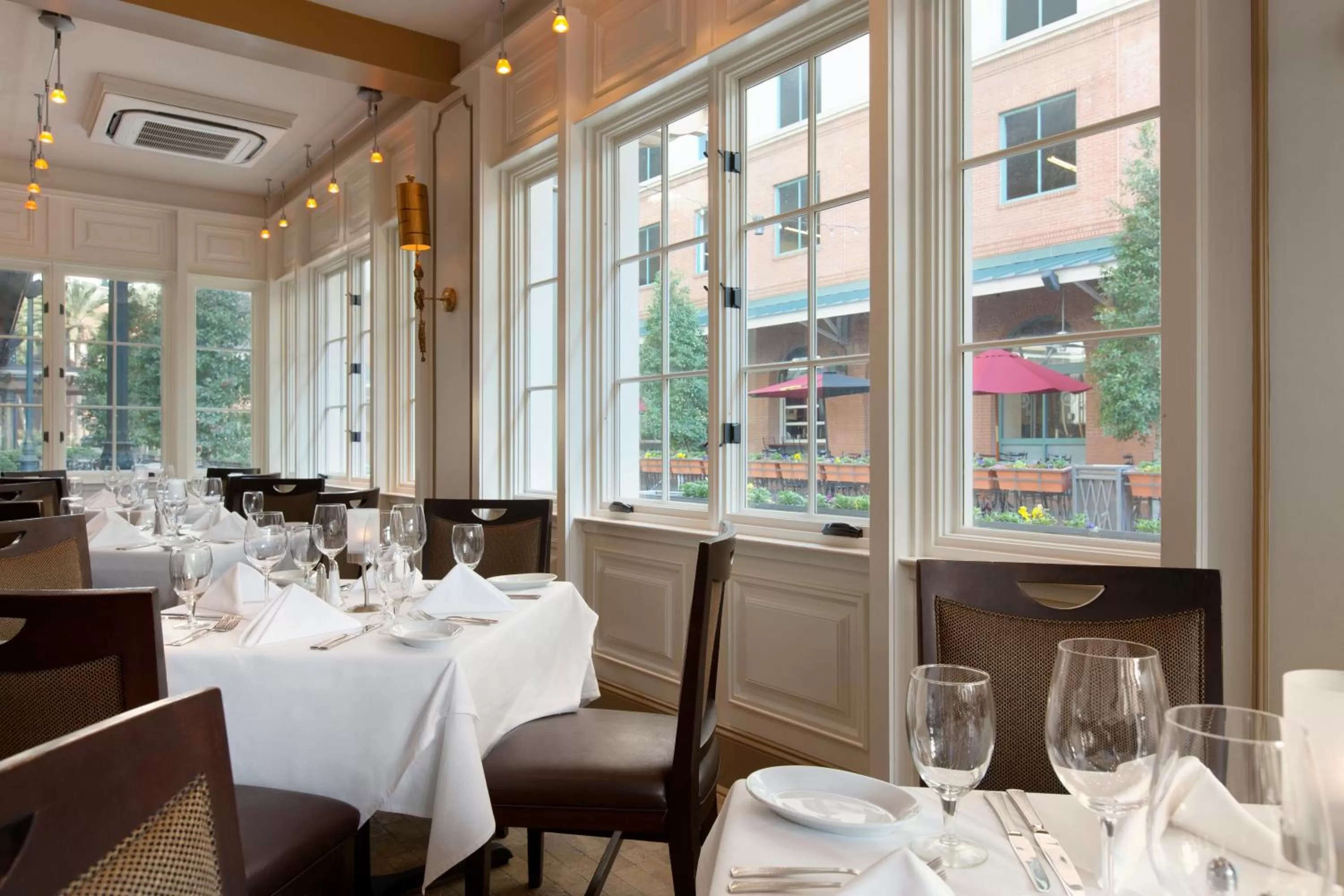 Restaurant/places to eat in Caesars New Orleans, A Caesars Destination