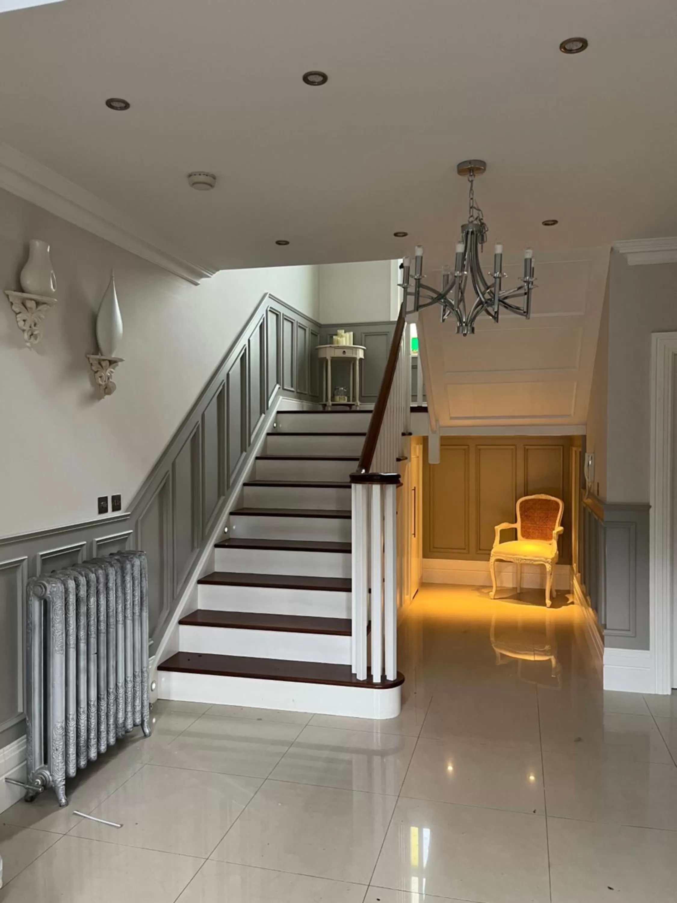 Lobby/Reception in clover cottage