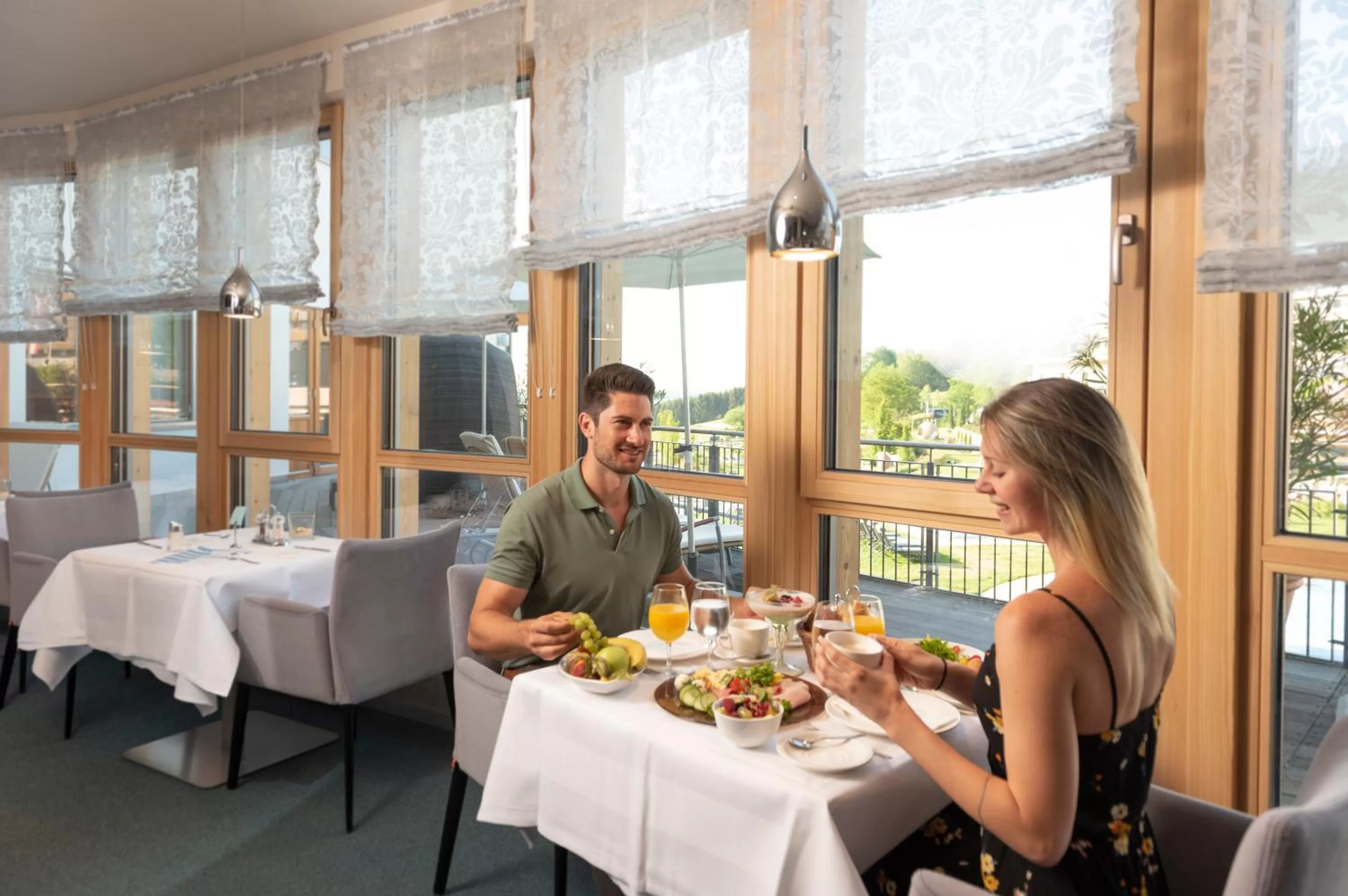 Restaurant/places to eat in Hotel & Spa Larimar