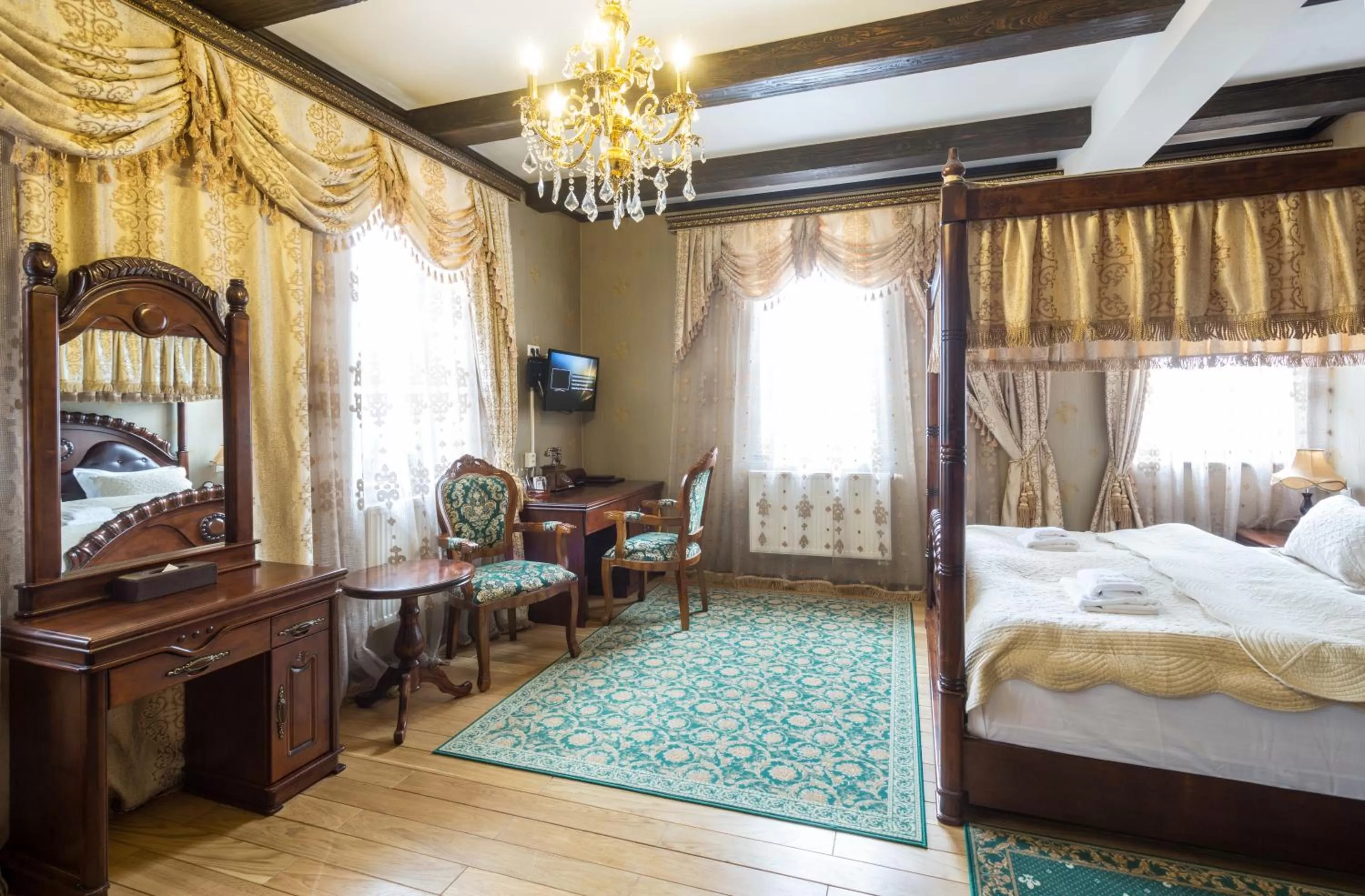 TV and multimedia, Bed in Zámek Lužec Spa & Wellness Resort