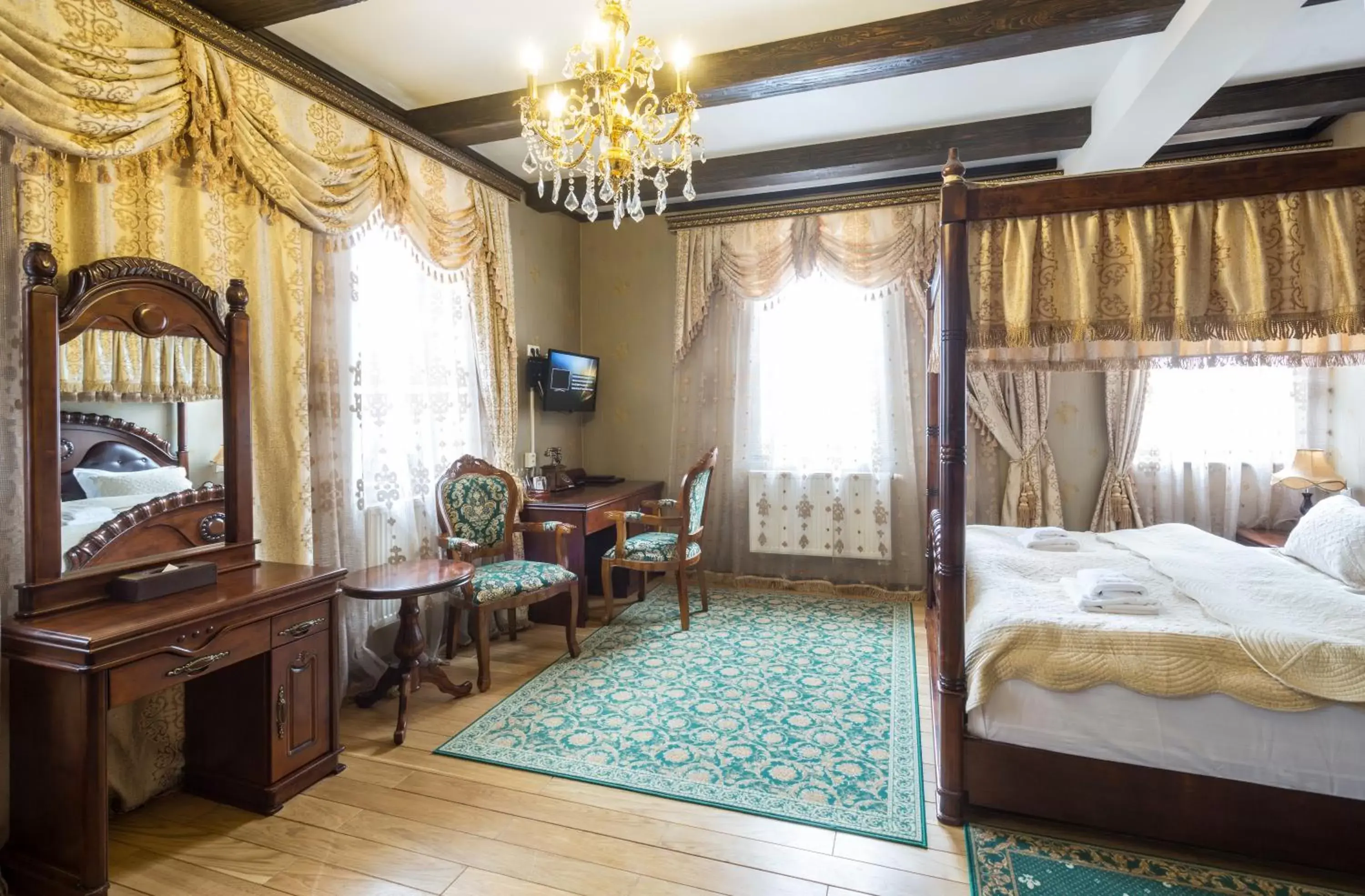 Deluxe Double Room in Zámek Lužec Spa & Wellness Resort Deluxe Double Room in Zámek Lužec Spa & Wellness Resort