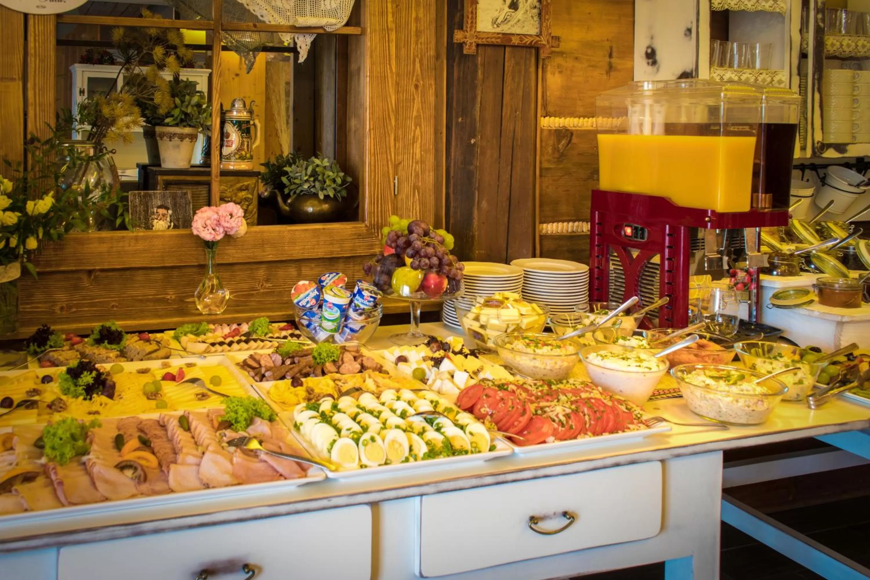 Continental breakfast in Kraina Smaku