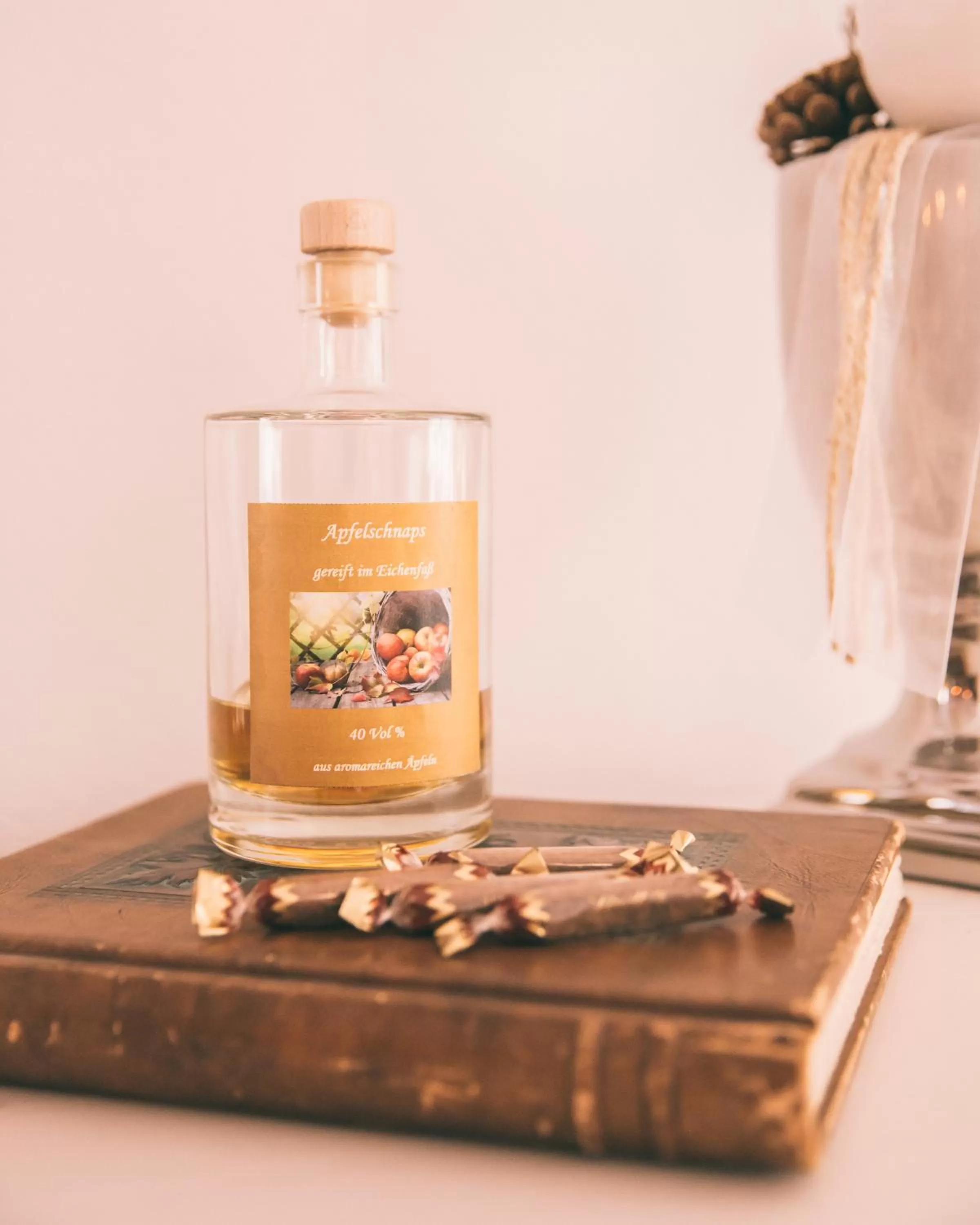 Alcoholic drinks in Nefer, Haus