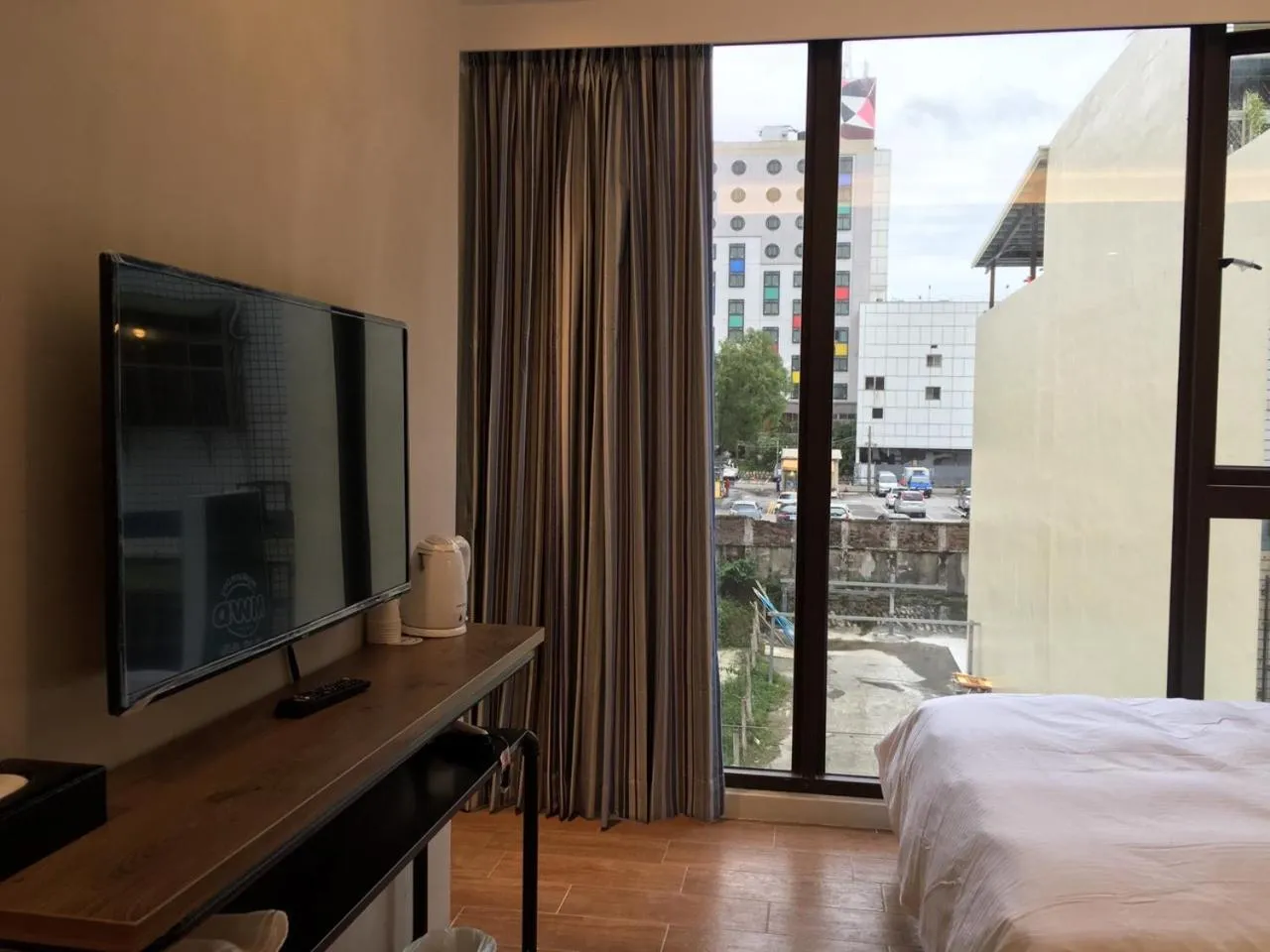 City view, TV/Entertainment Center in Jack House Hotel