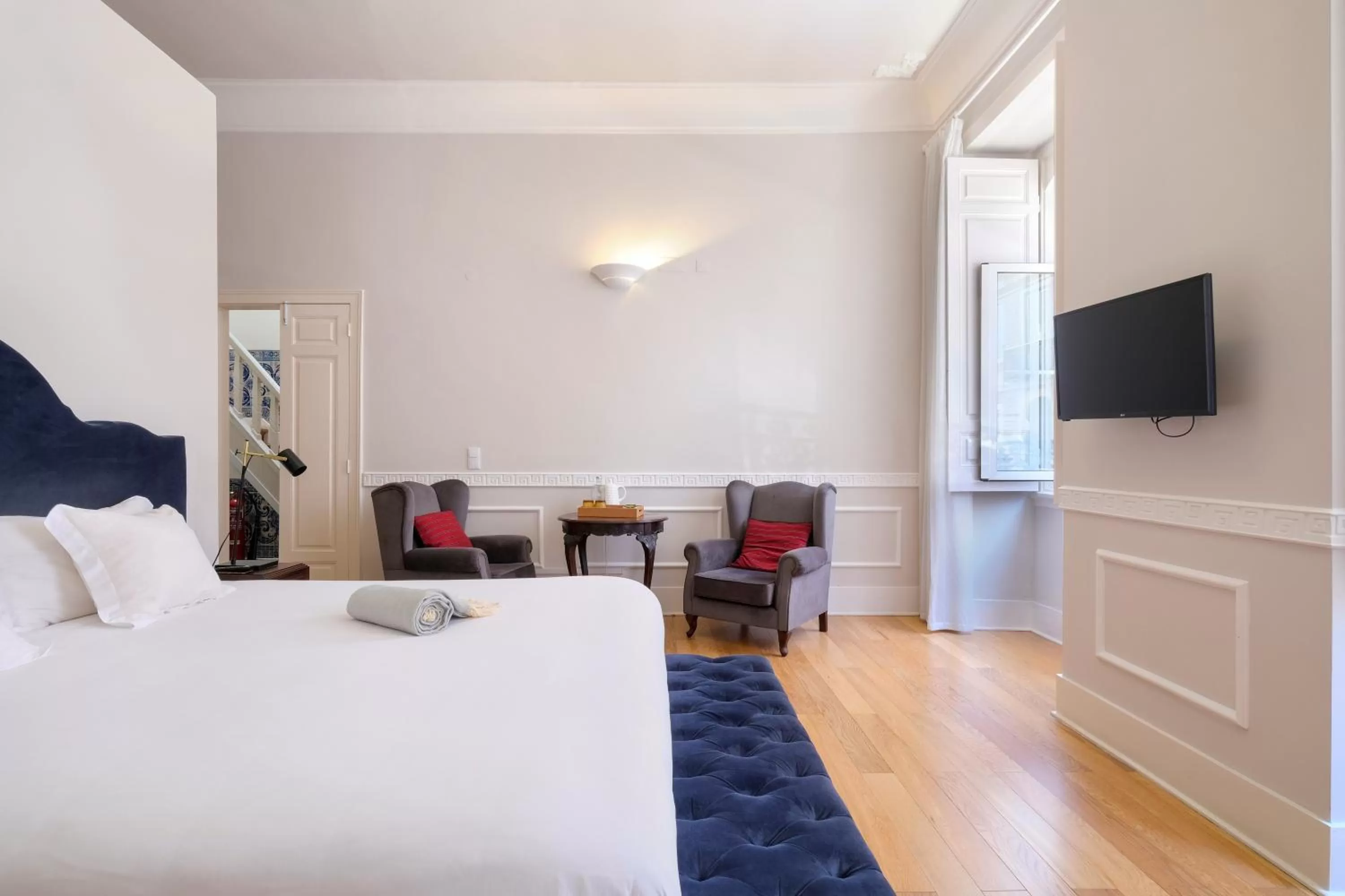 TV and multimedia, Bed in 1869 Príncipe Real House