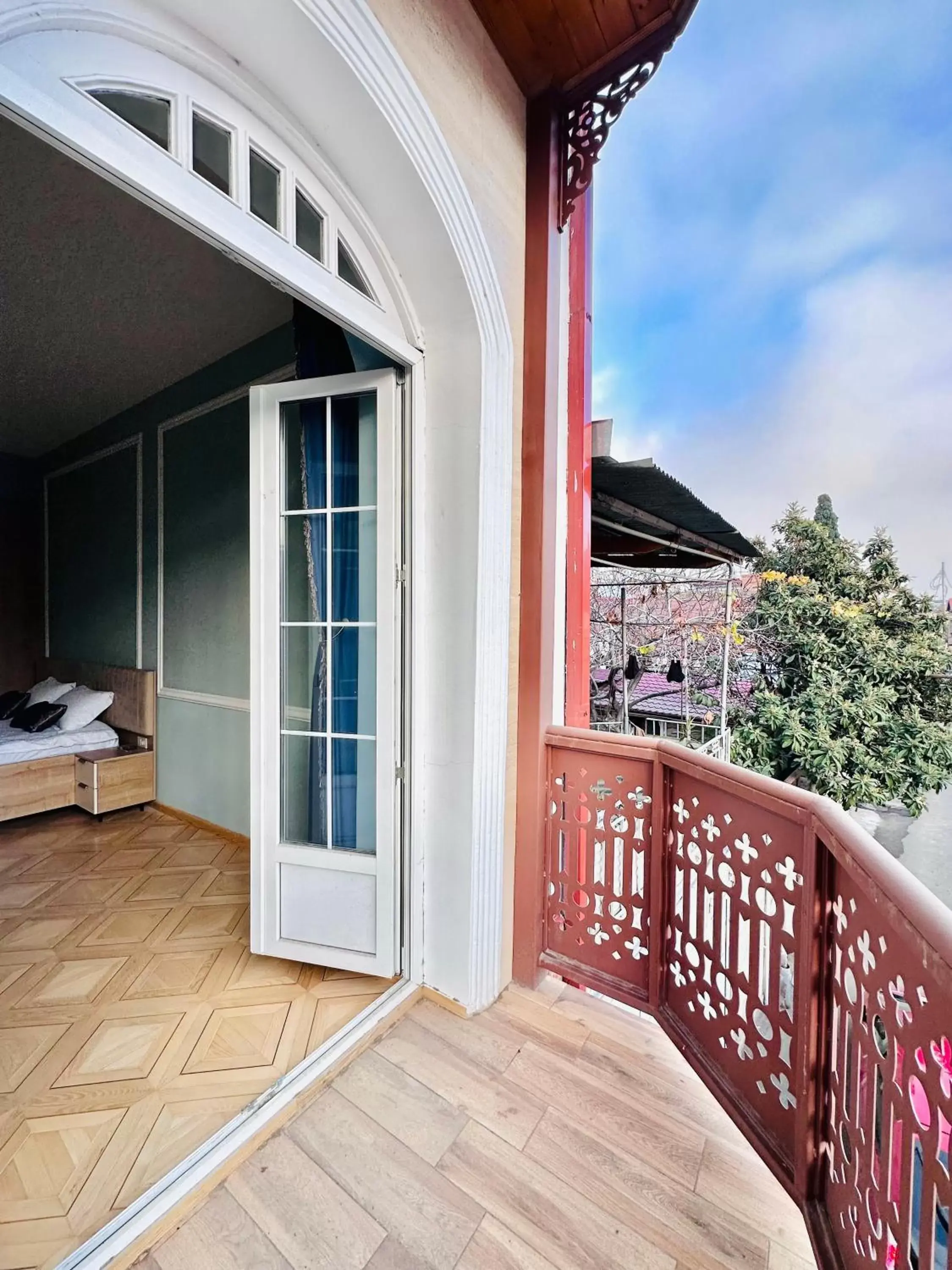 Triple Room with Terrace in Hotel Embassy Triple Room with Terrace in Hotel Embassy