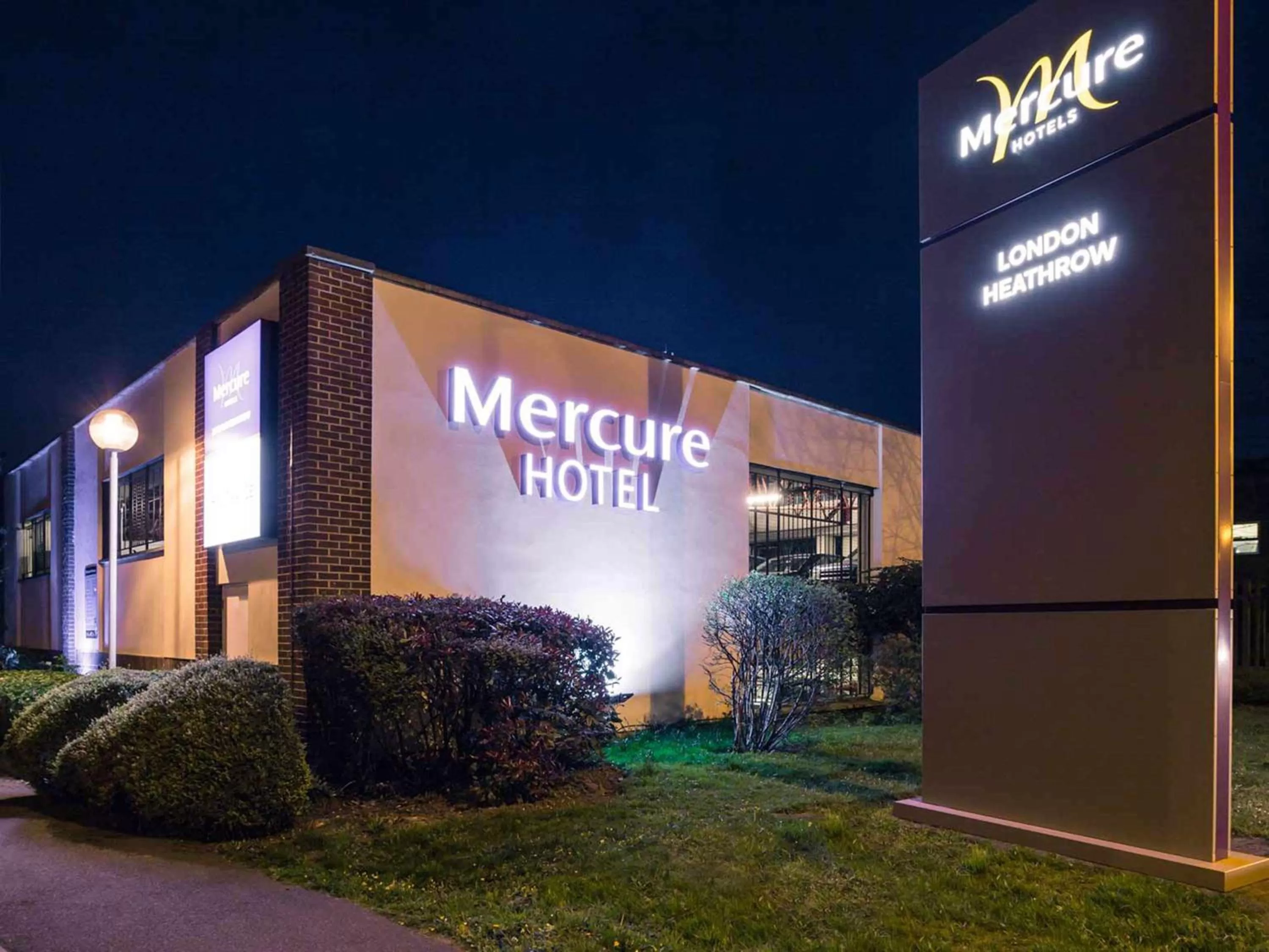 Property building in Mercure London Heathrow Airport