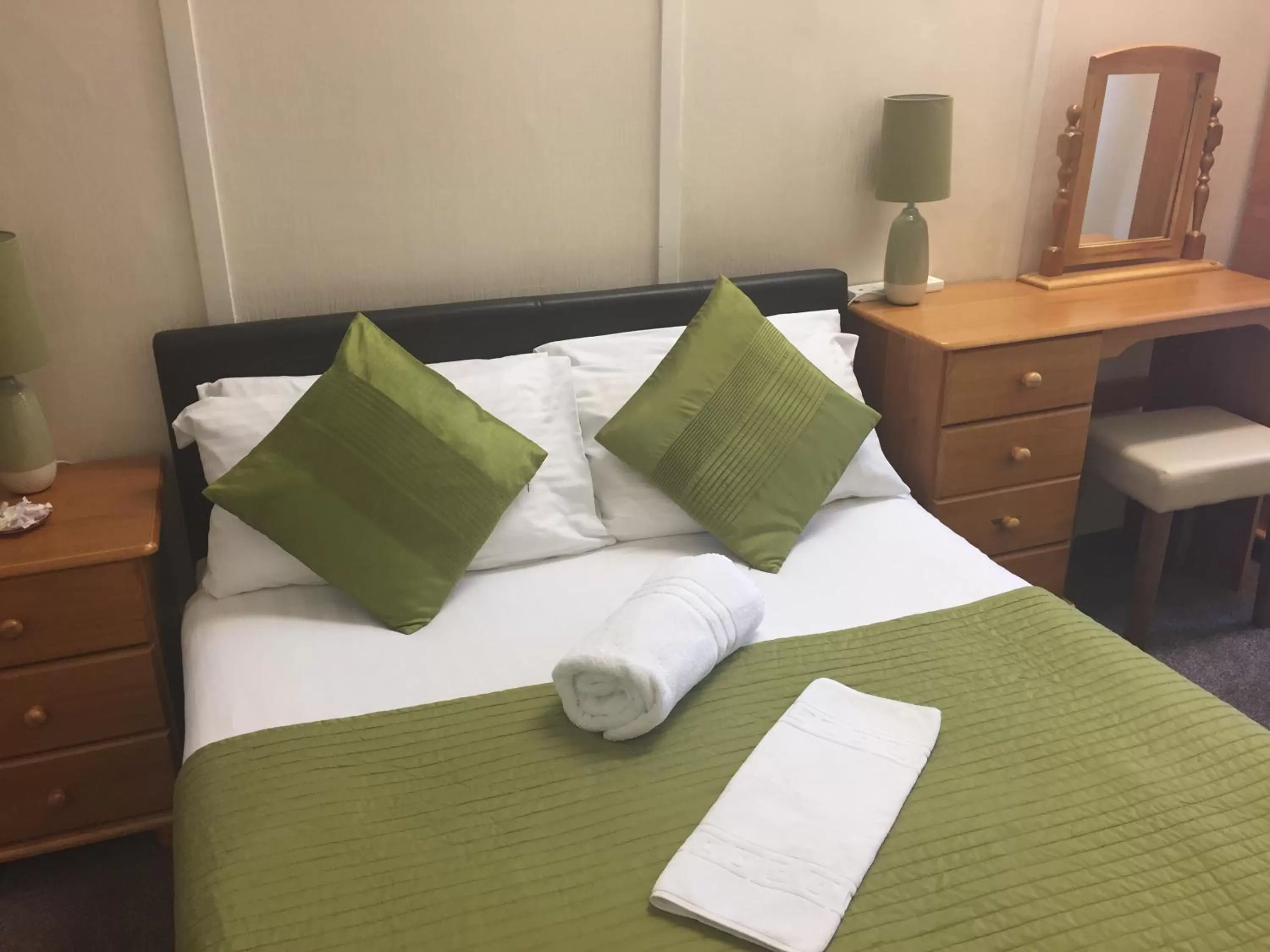 Bedroom, Bed in Atlantis