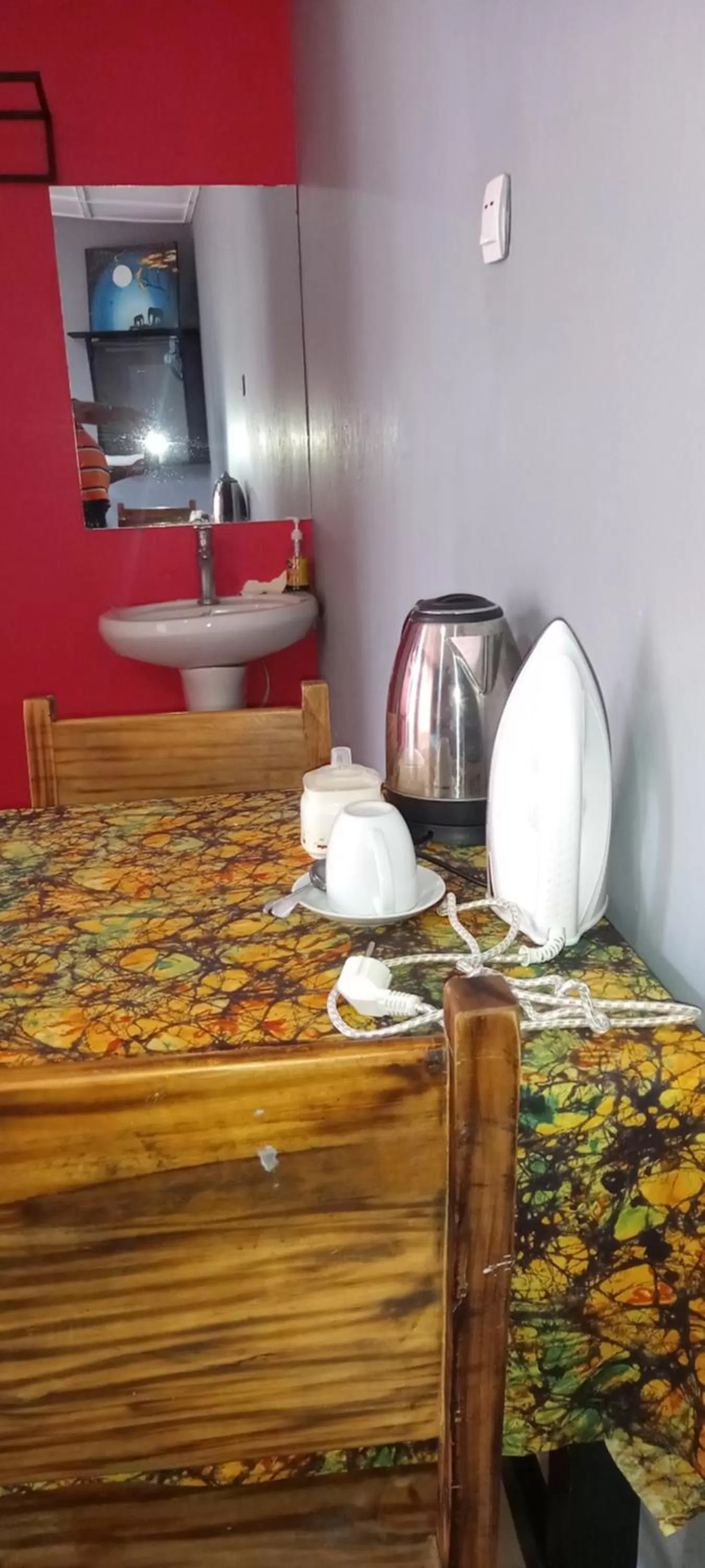 Tommy's Budget Rooms