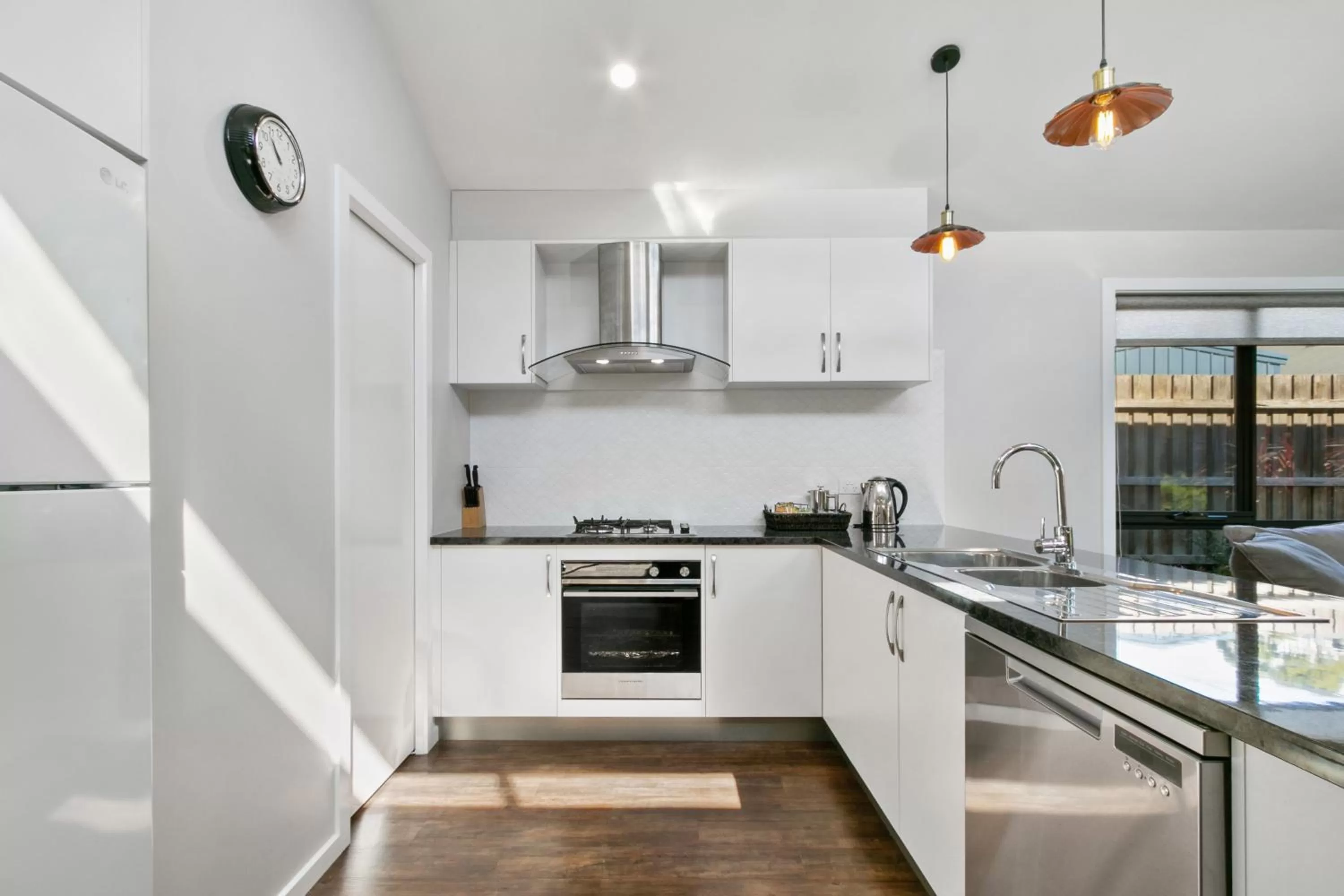 Kitchen or kitchenette in The Aspen & Apartments