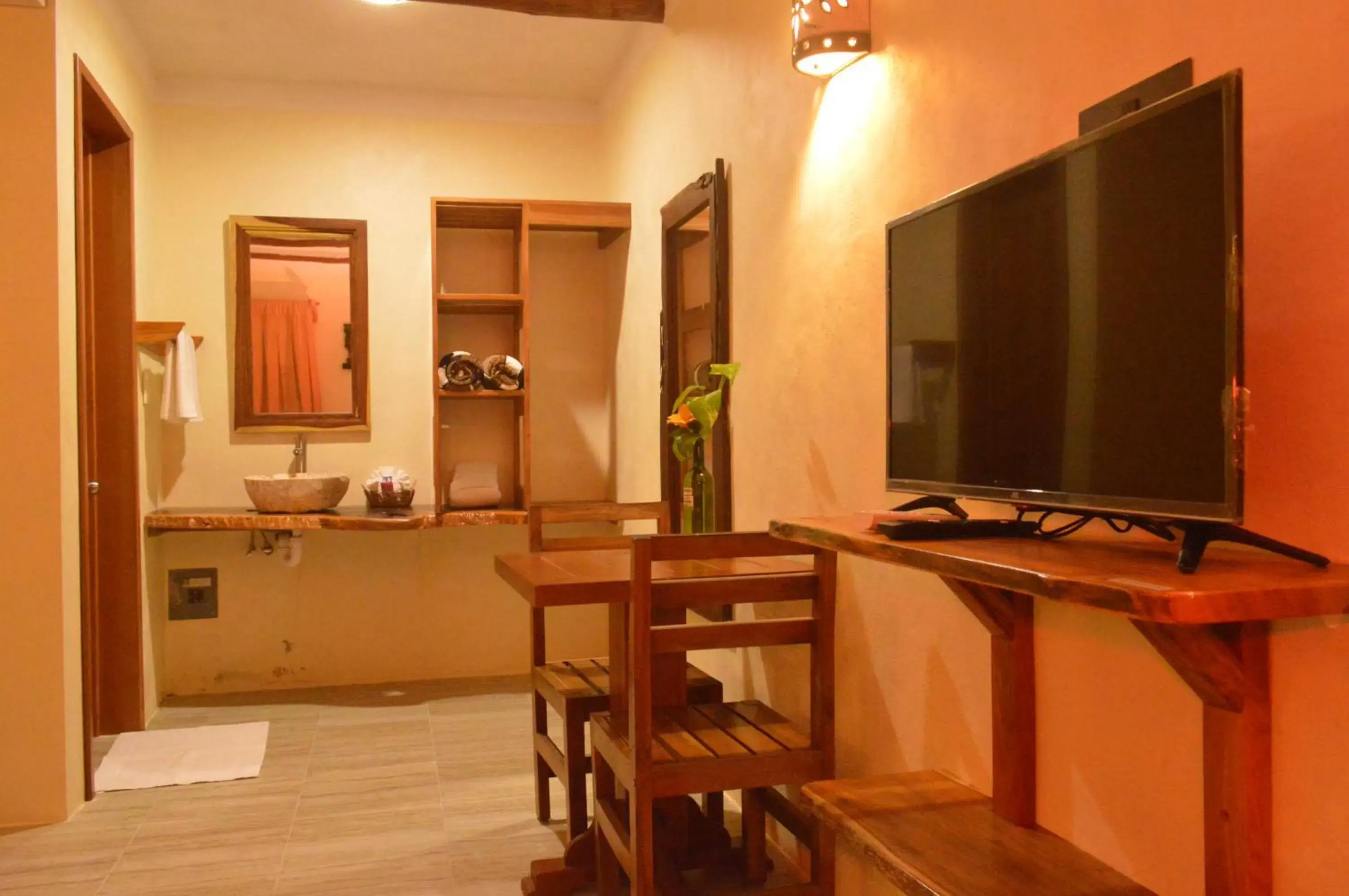 Twin Room with Private Bathroom in Hotel Casa San Juan Twin Room with Private Bathroom in Hotel Casa San Juan