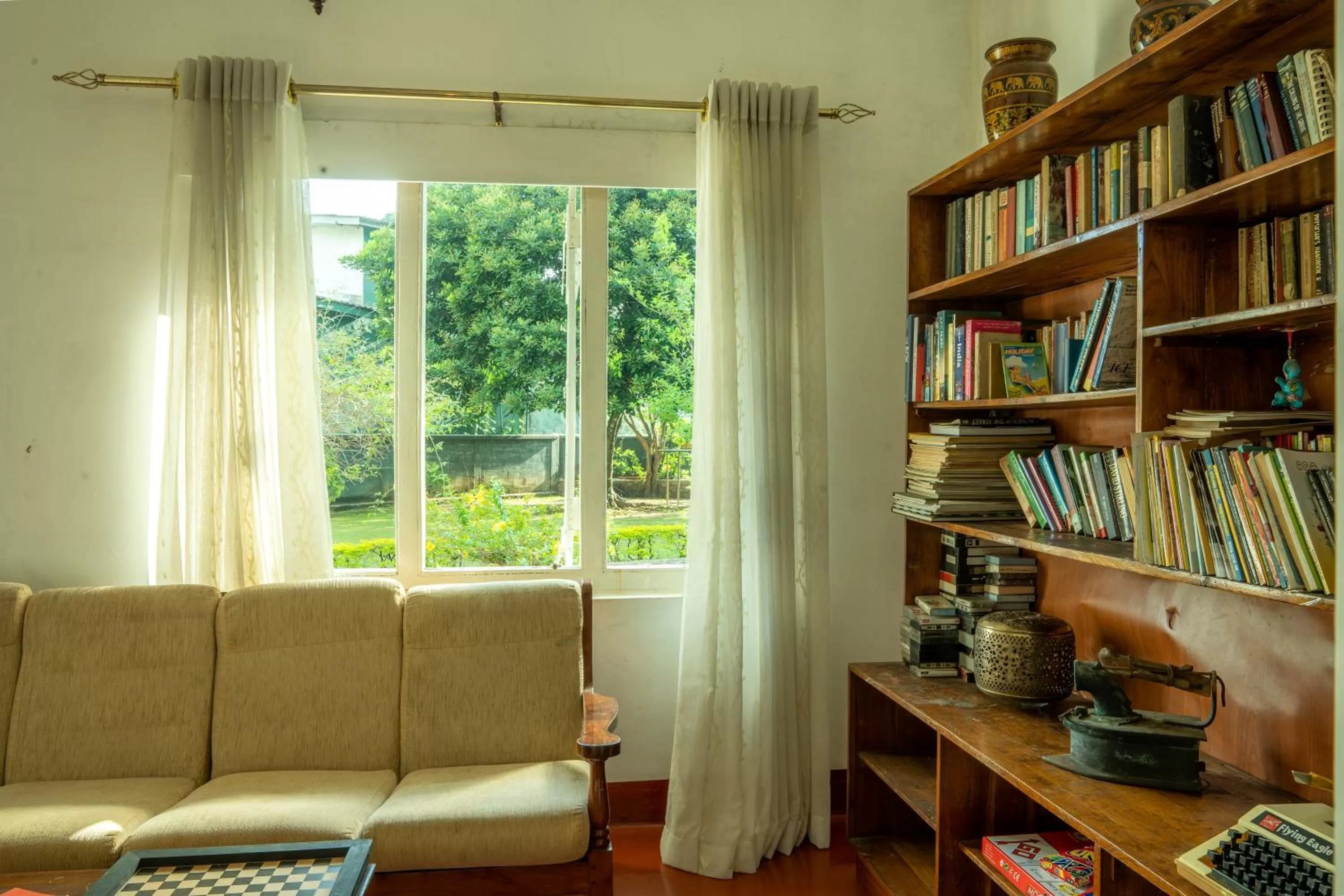 Garden, Library in Fortuna Heritage Home