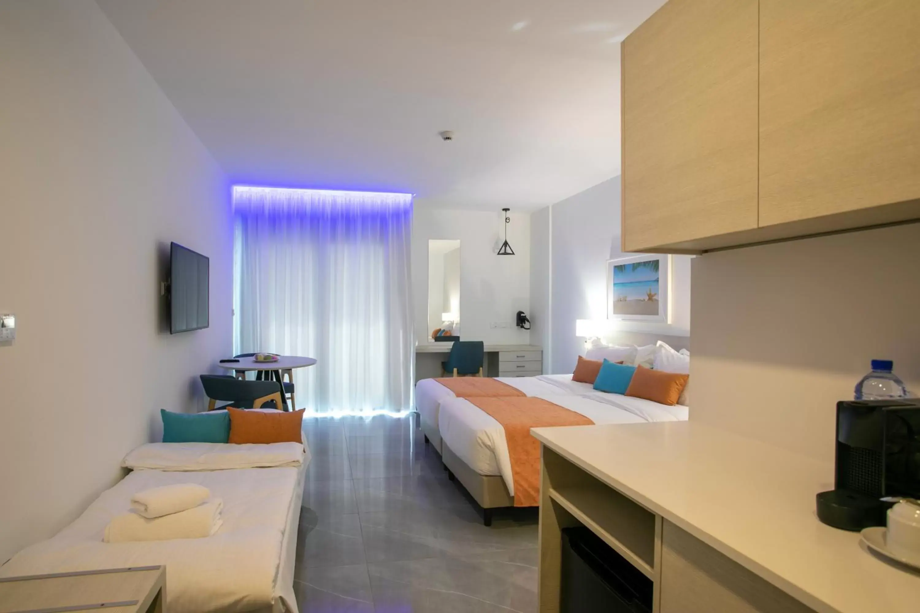 Suite with Queen Bed and Sofa Bed - Non-Smoking in Best Western Plus Larco Hotel Suite with Queen Bed and Sofa Bed - Non-Smoking in Best Western Plus Larco Hotel