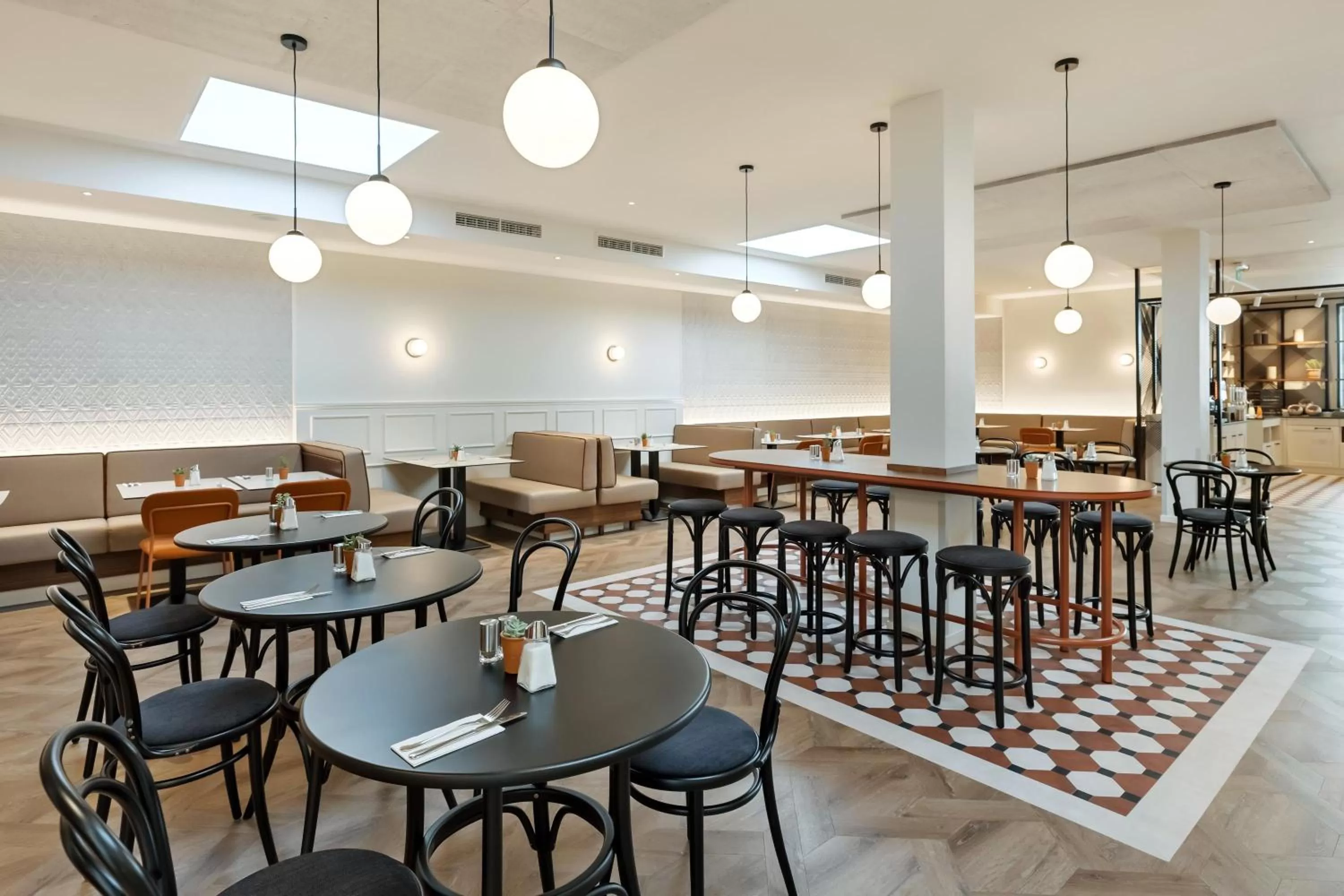 Restaurant/places to eat in Austria Trend Hotel Anatol Wien