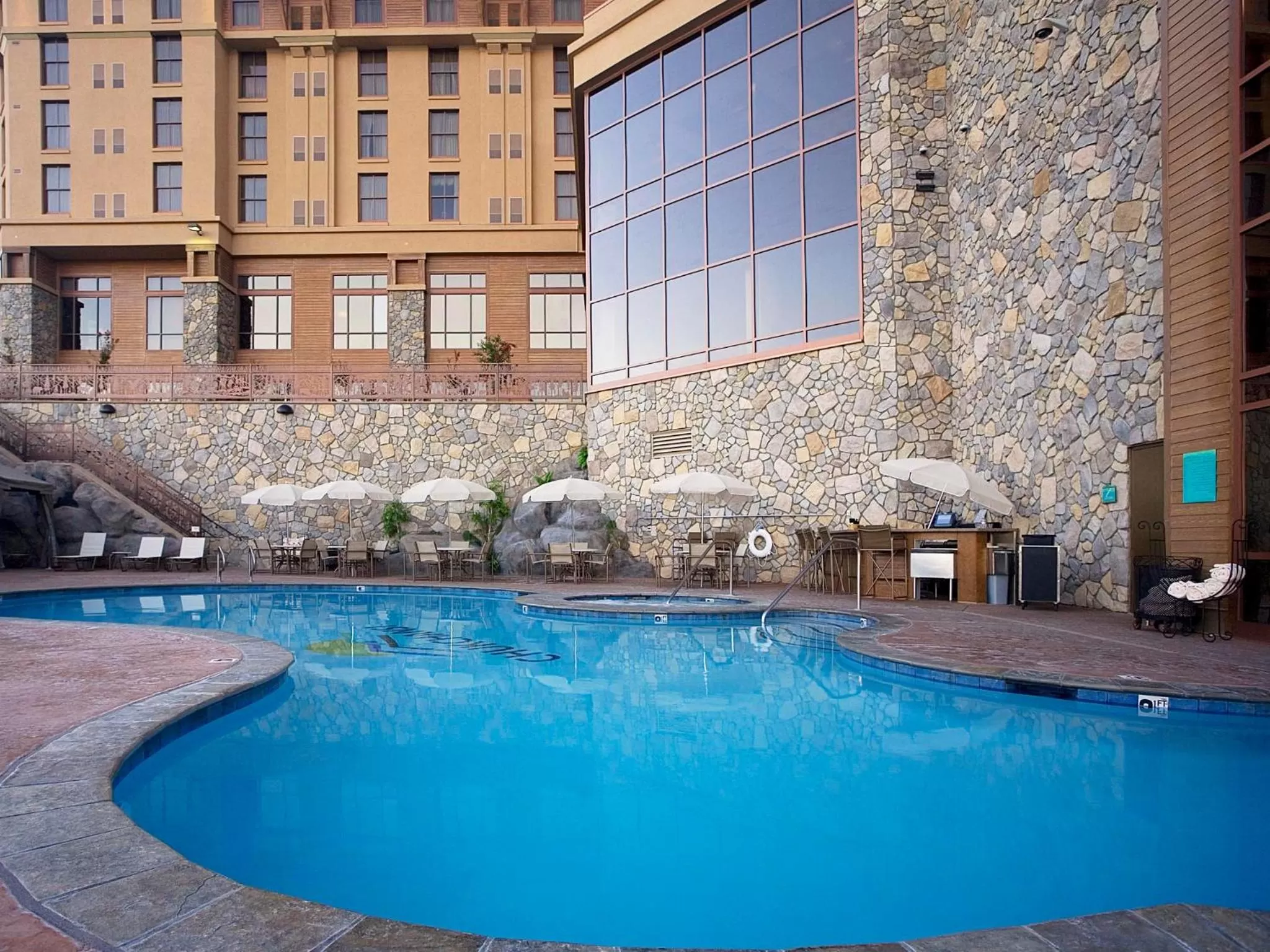 Swimming pool in Chukchansi Gold Resort & Casino