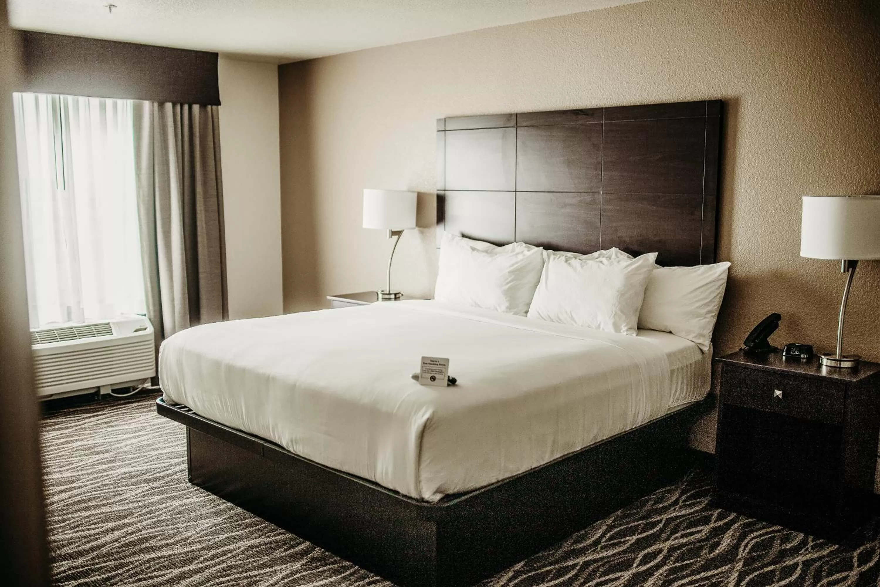 Bed in Cobblestone Hotel & Suites International Falls