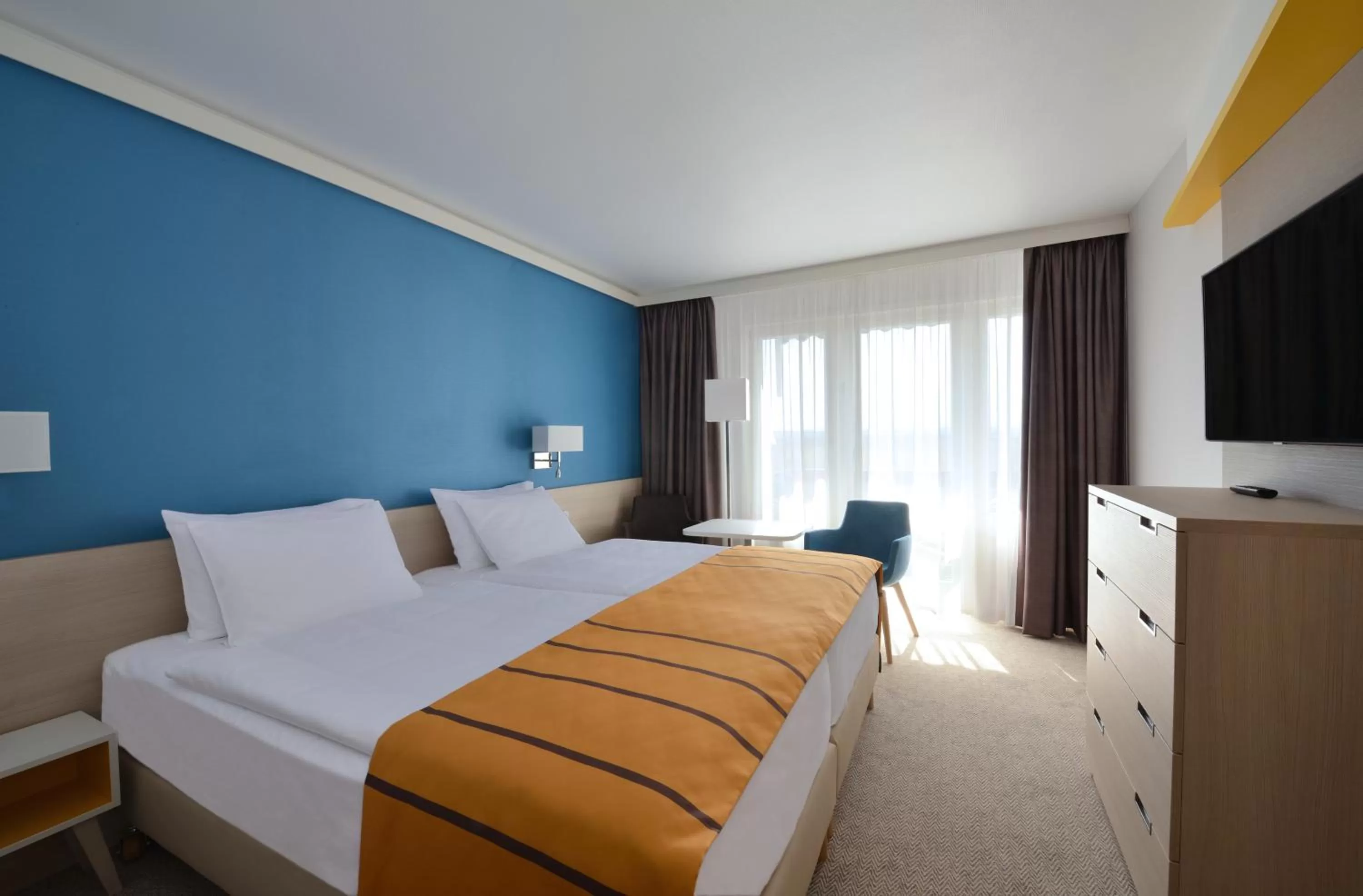 Photo of the whole room, Bed in Danubius Hotel Bük