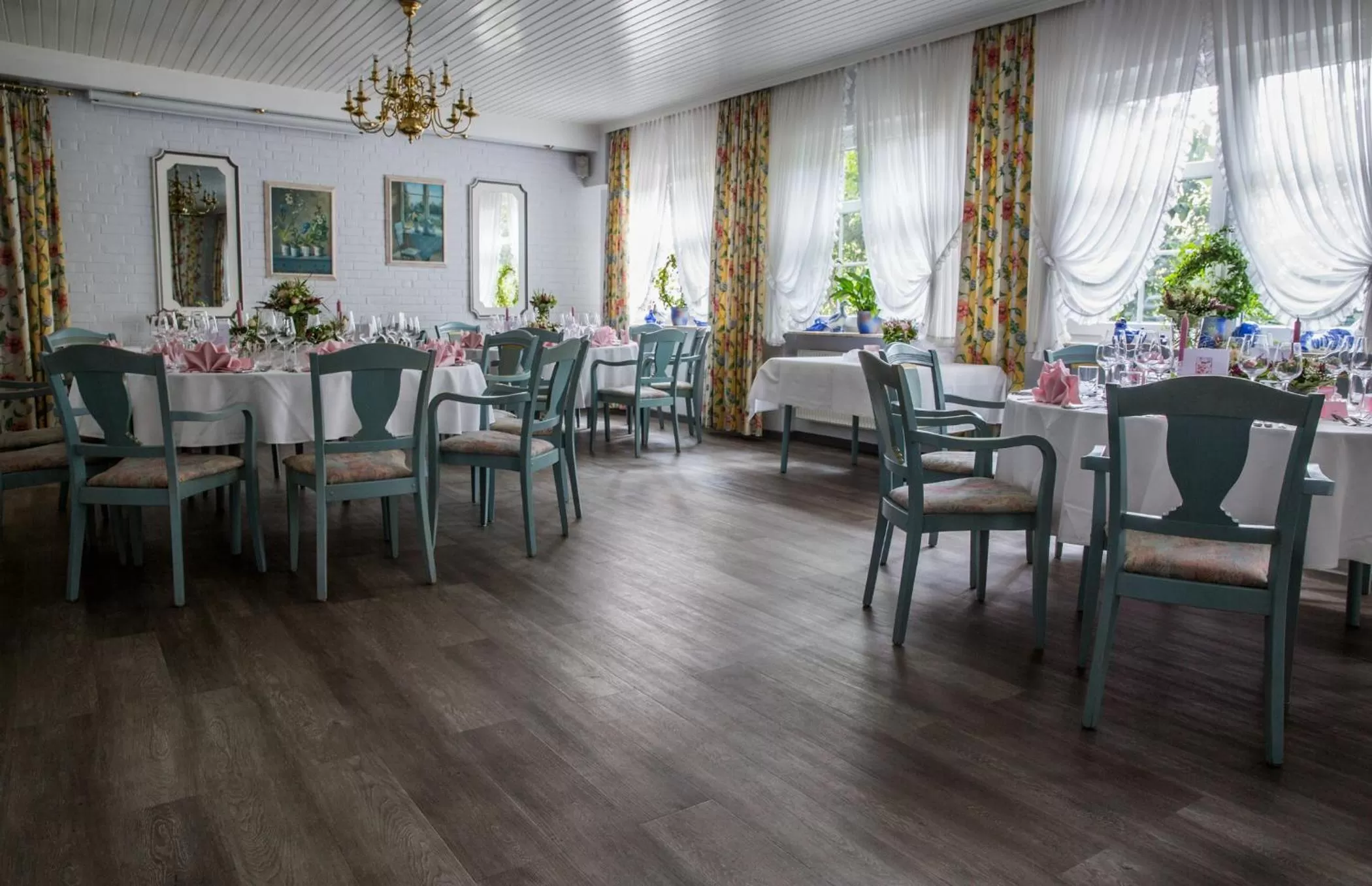 Restaurant/places to eat in Hotel Acht Linden
