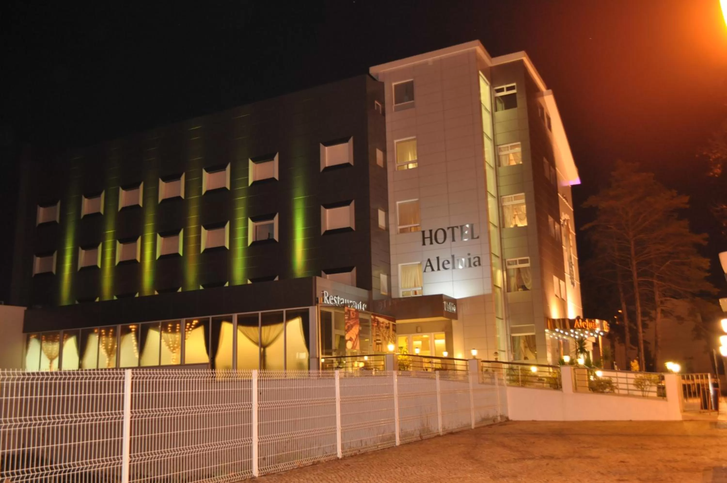Facade/entrance in Hotel Aleluia