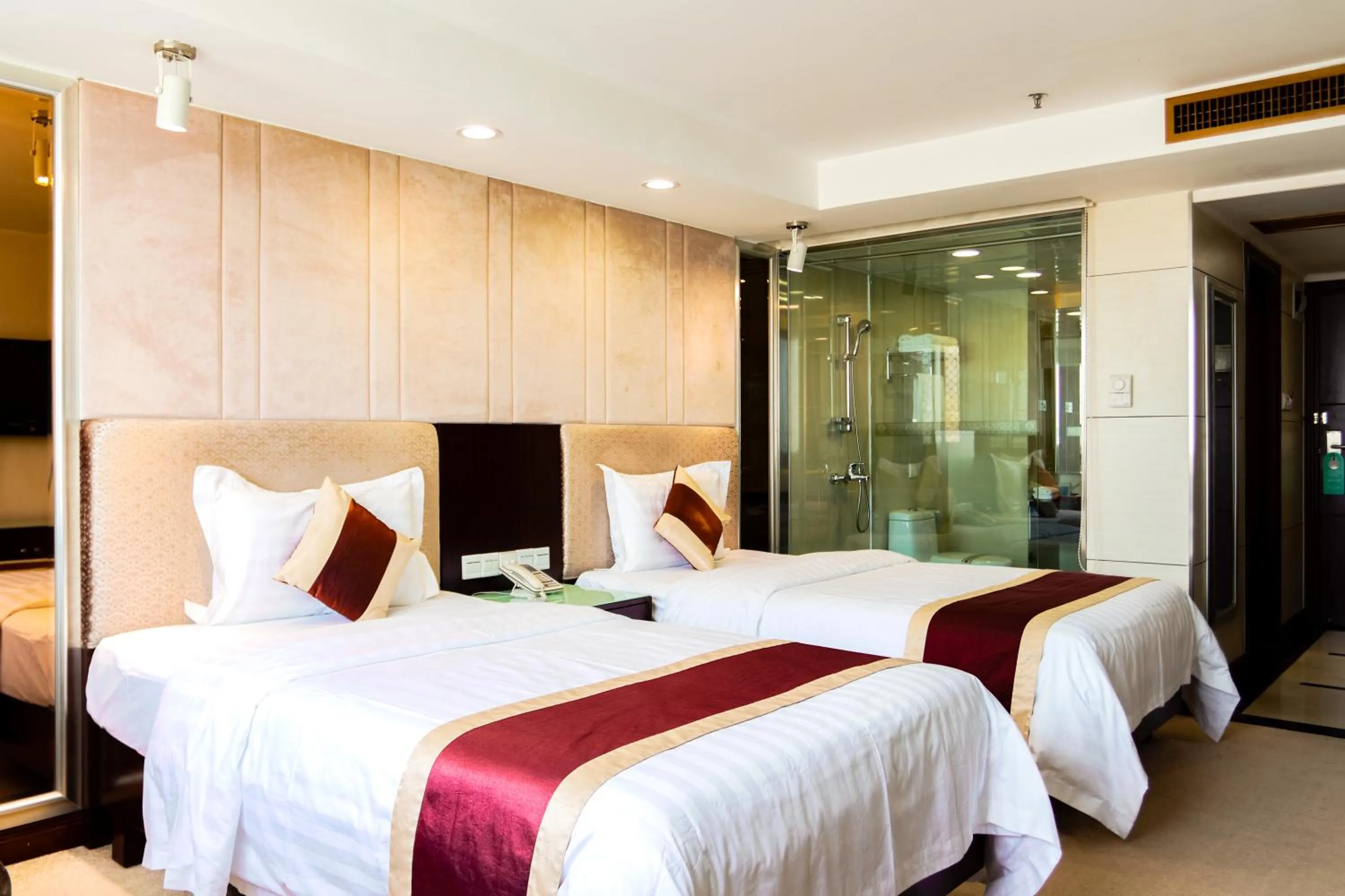 Business Twin Room in New World Hotel