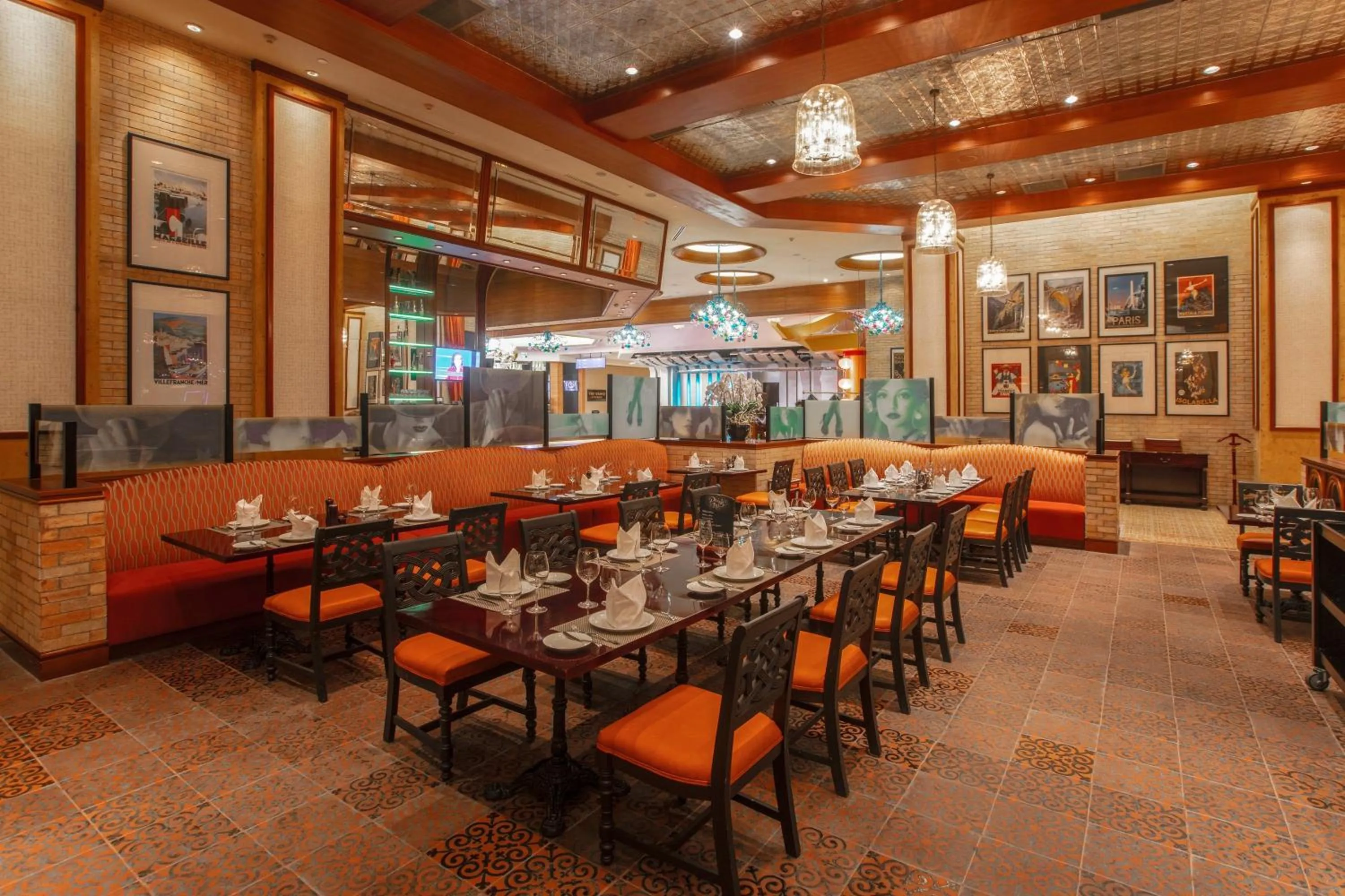 Restaurant/places to eat in InterContinental Grand Ho Tram