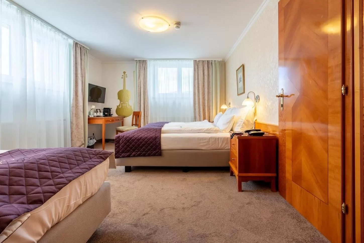 Bedroom, Bed in Hotel Am Schubertring