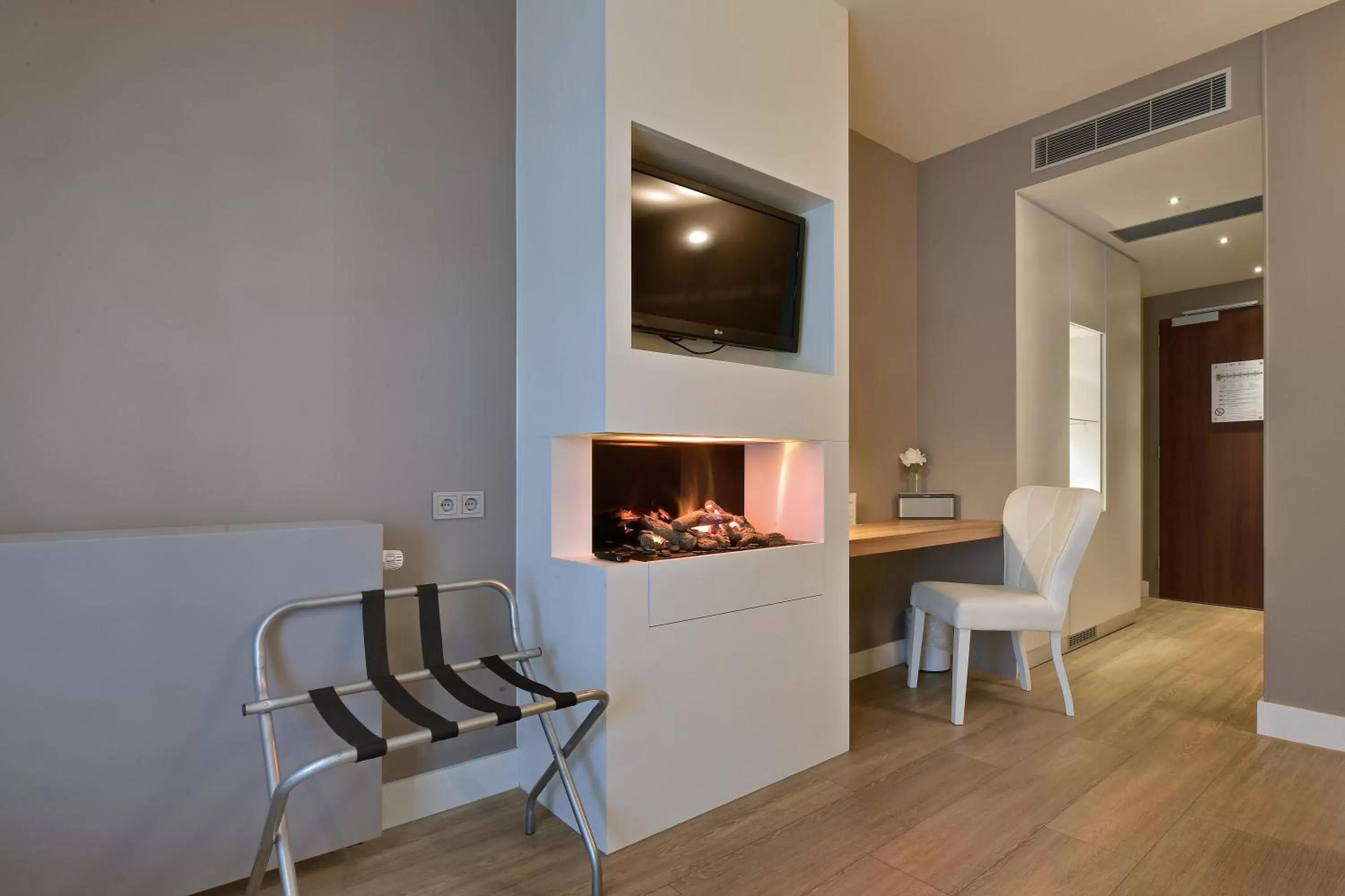 Seating area in Van der Valk Hotel Groningen-Westerbroek