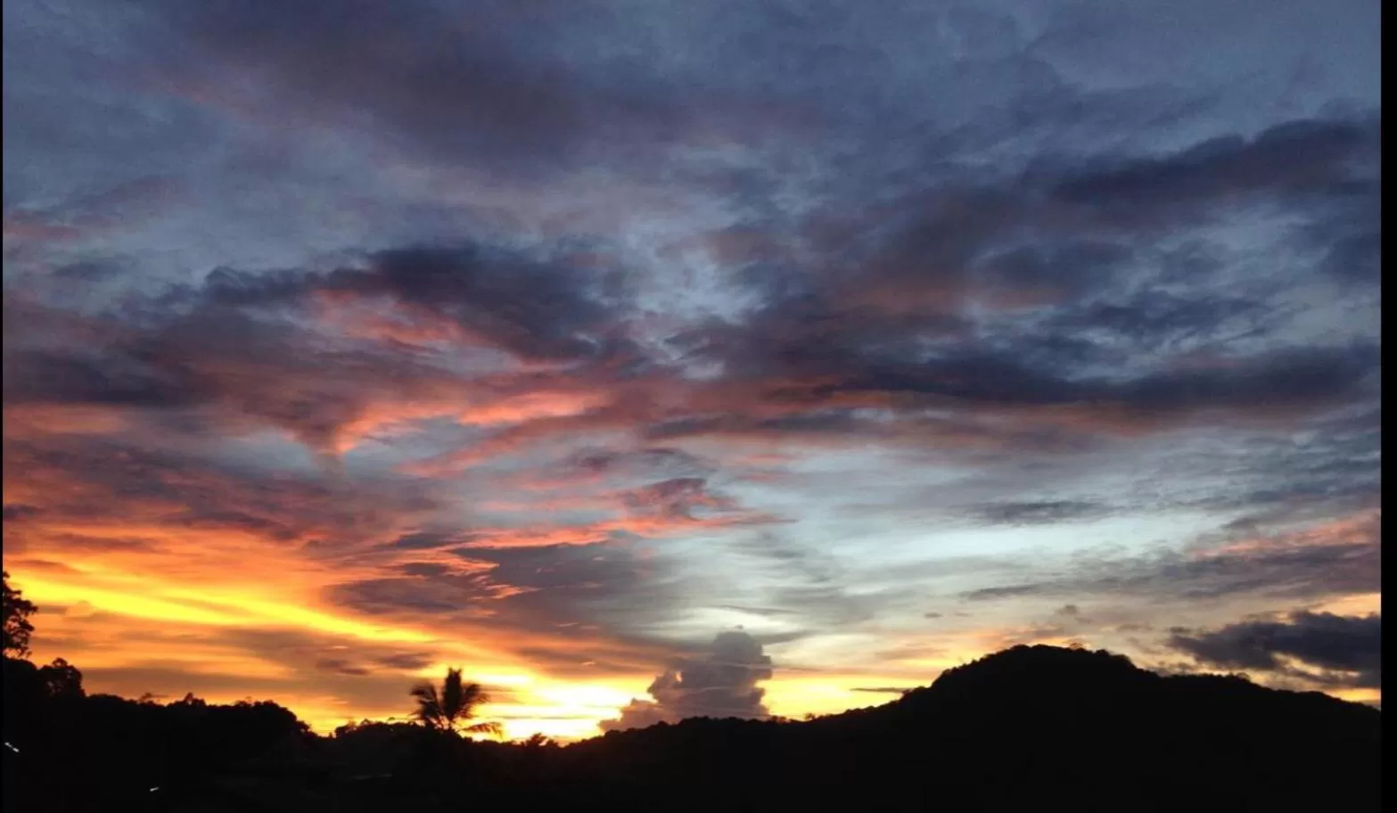 Sunset, Sunrise/Sunset in The Heaven's Villa Kandy