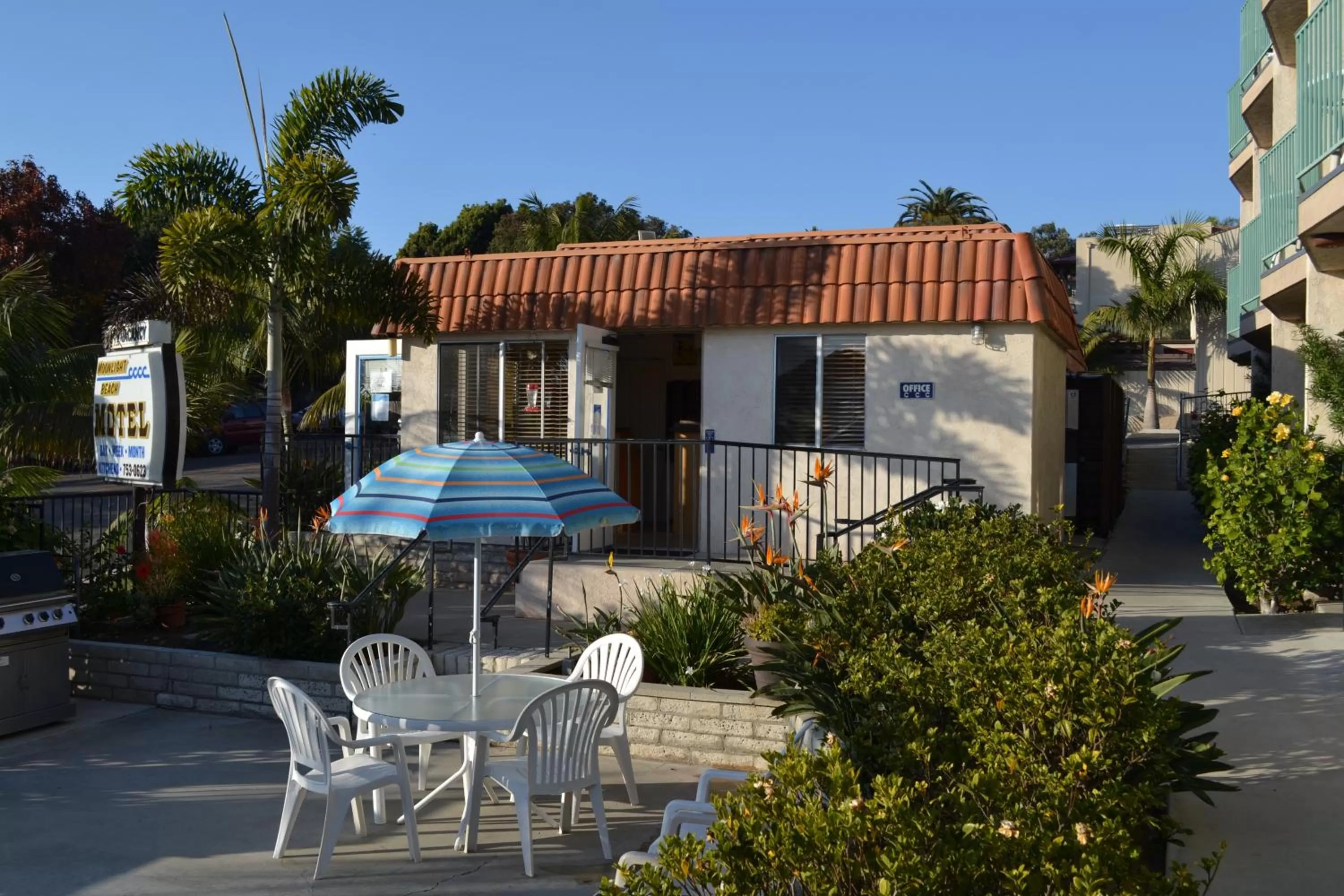 Property building in Moonlight Beach Motel