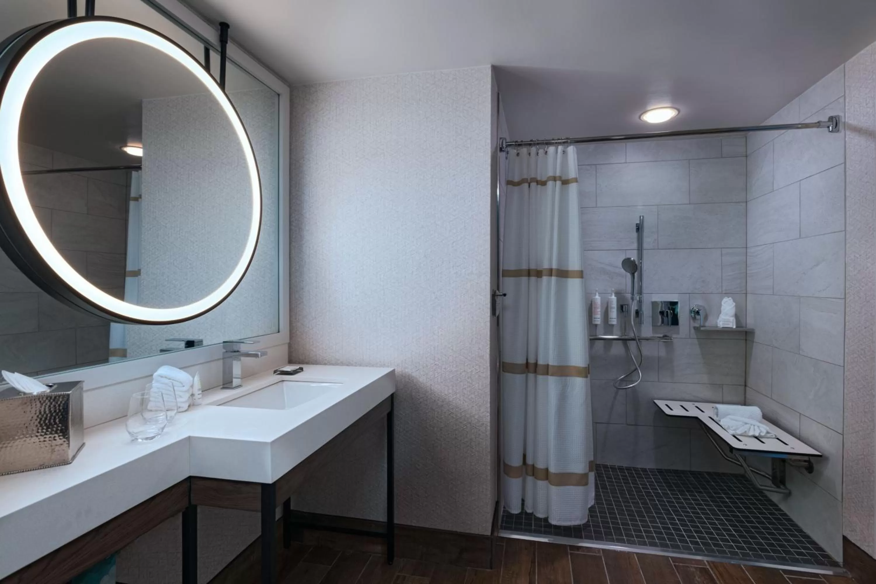 Bathroom in The Woodlands Waterway Marriott Hotel and Convention Center